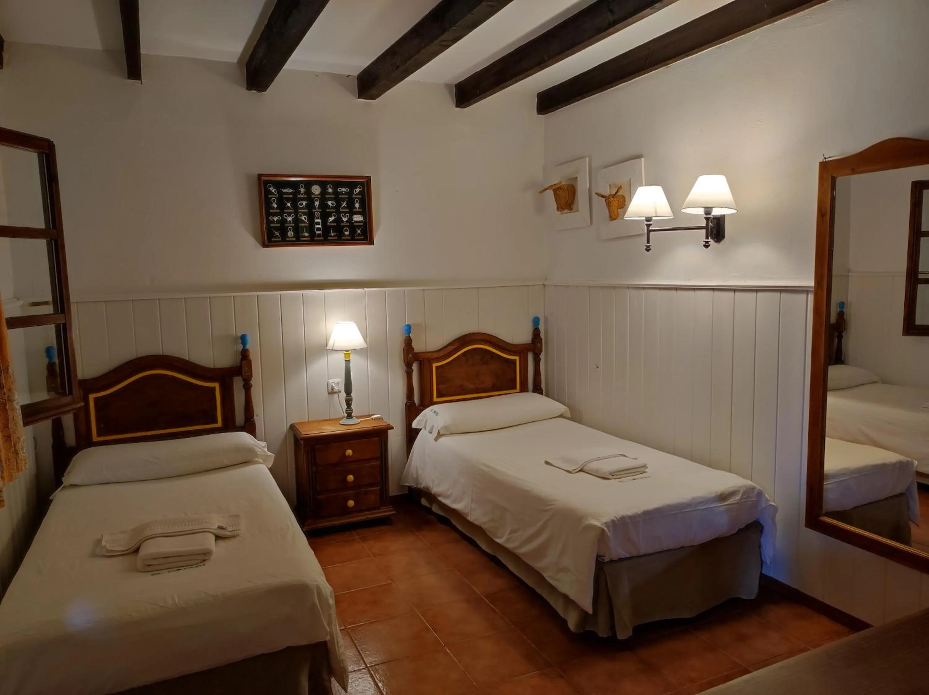 Bedroom, Bed in Viviendas Rurales El Covaju