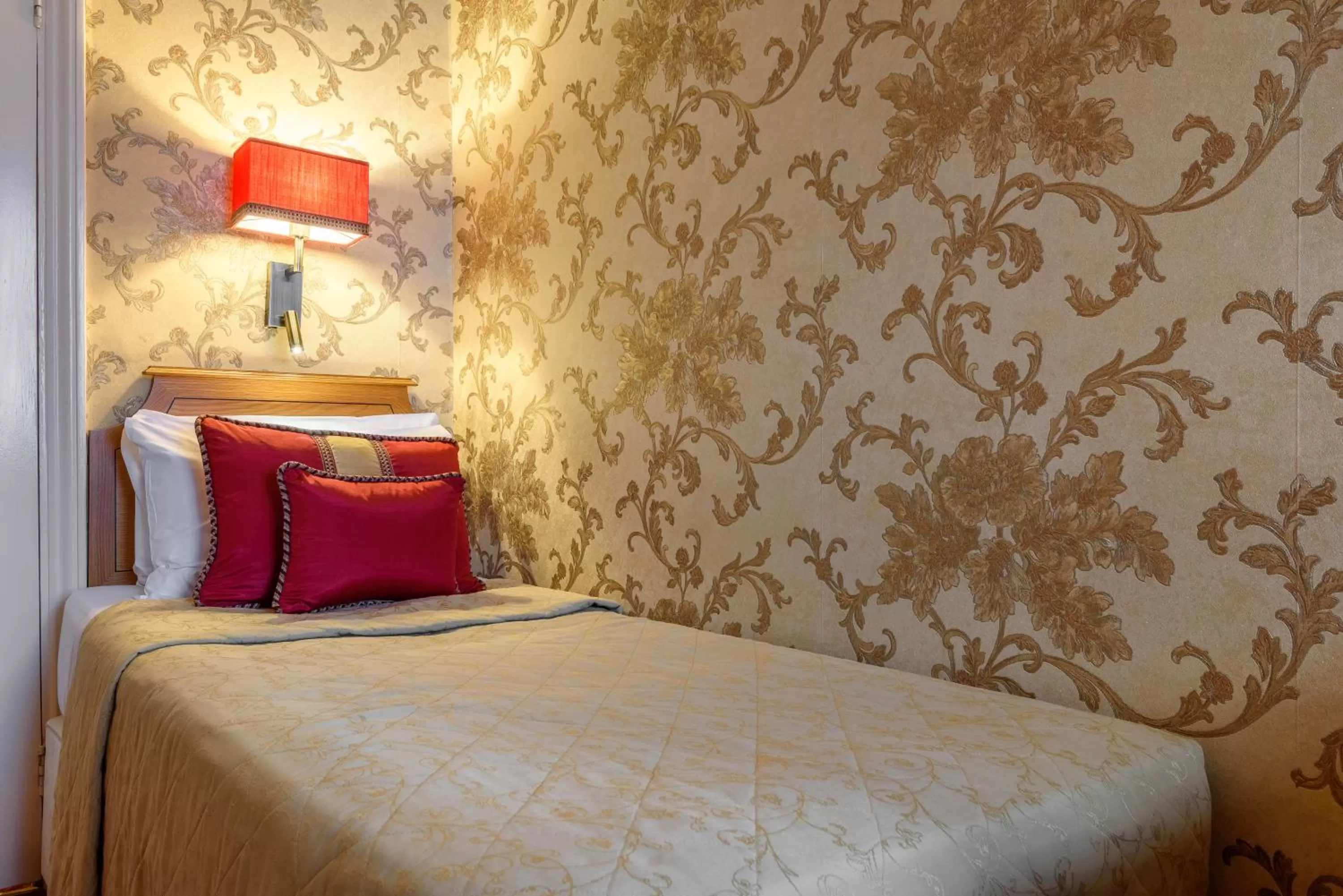 Bed in The Montana Hotel