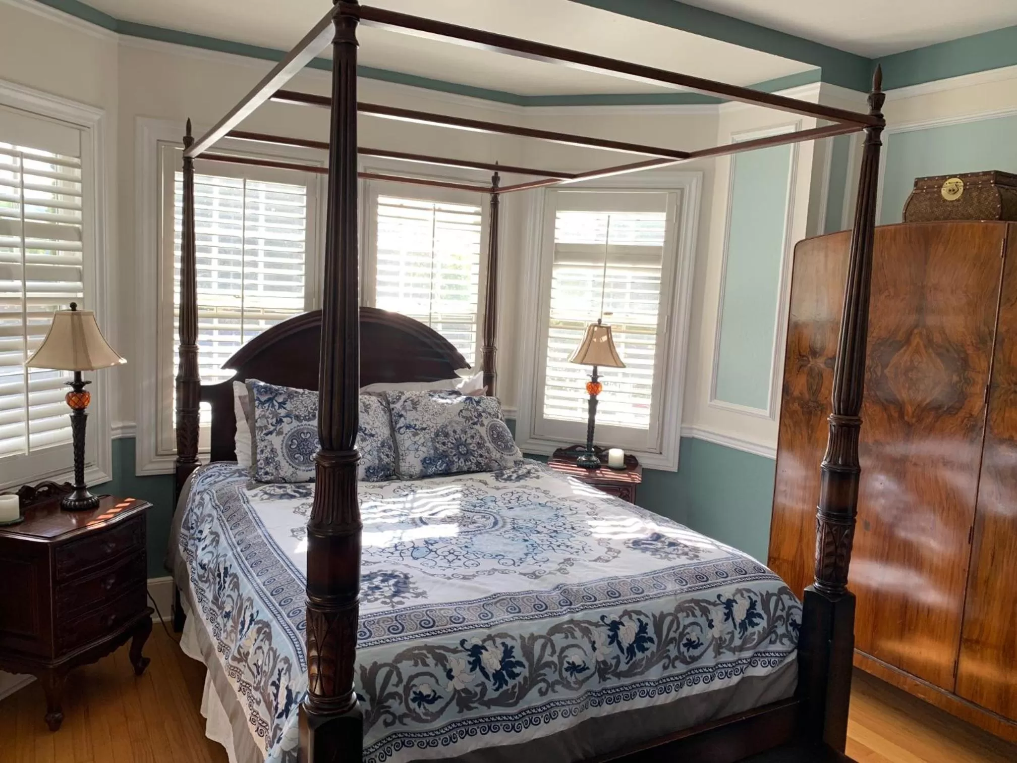 Bed in The Inn at Benicia Bay