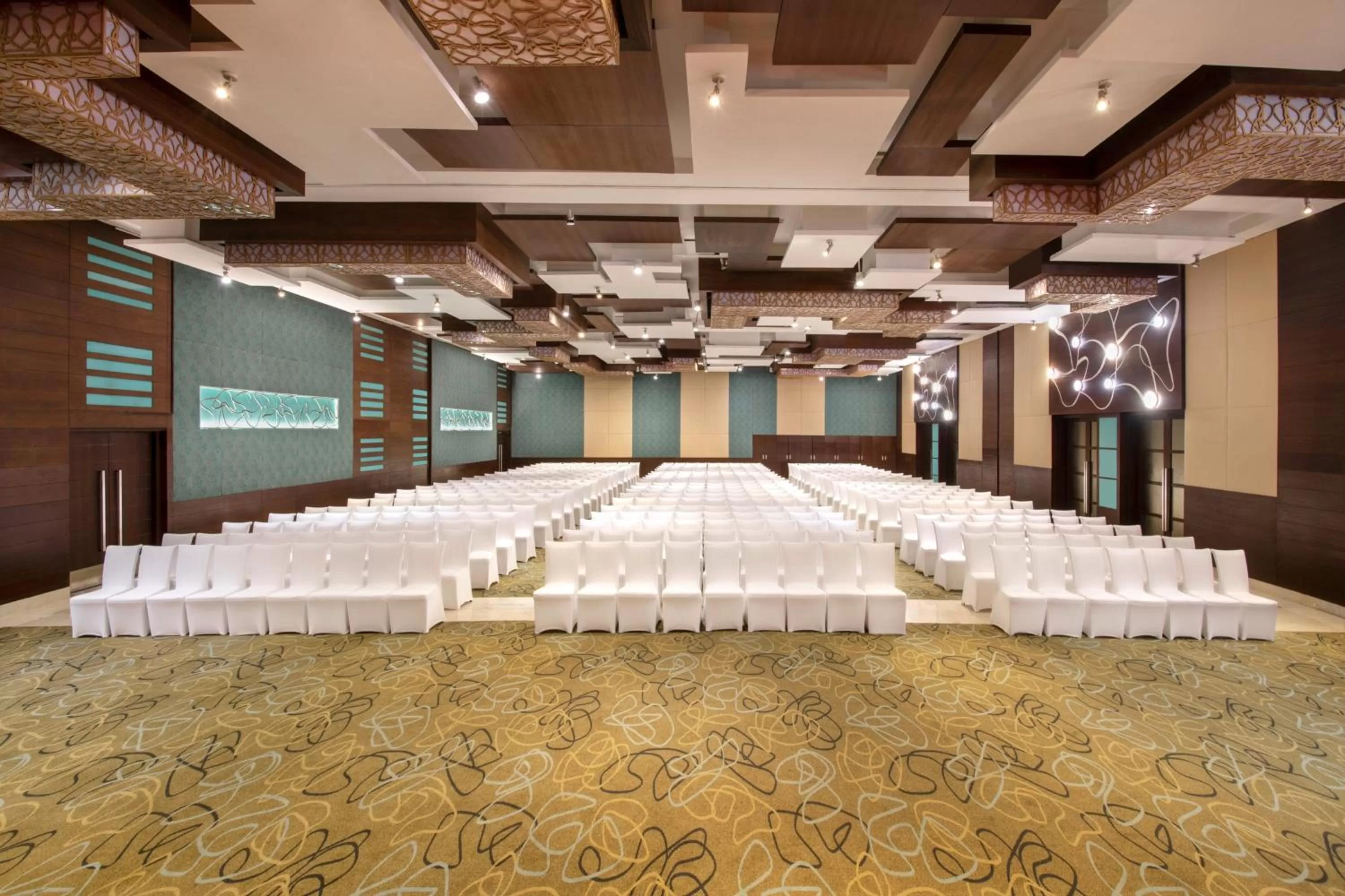 Banquet/Function facilities in Crowne Plaza Greater Noida by IHG