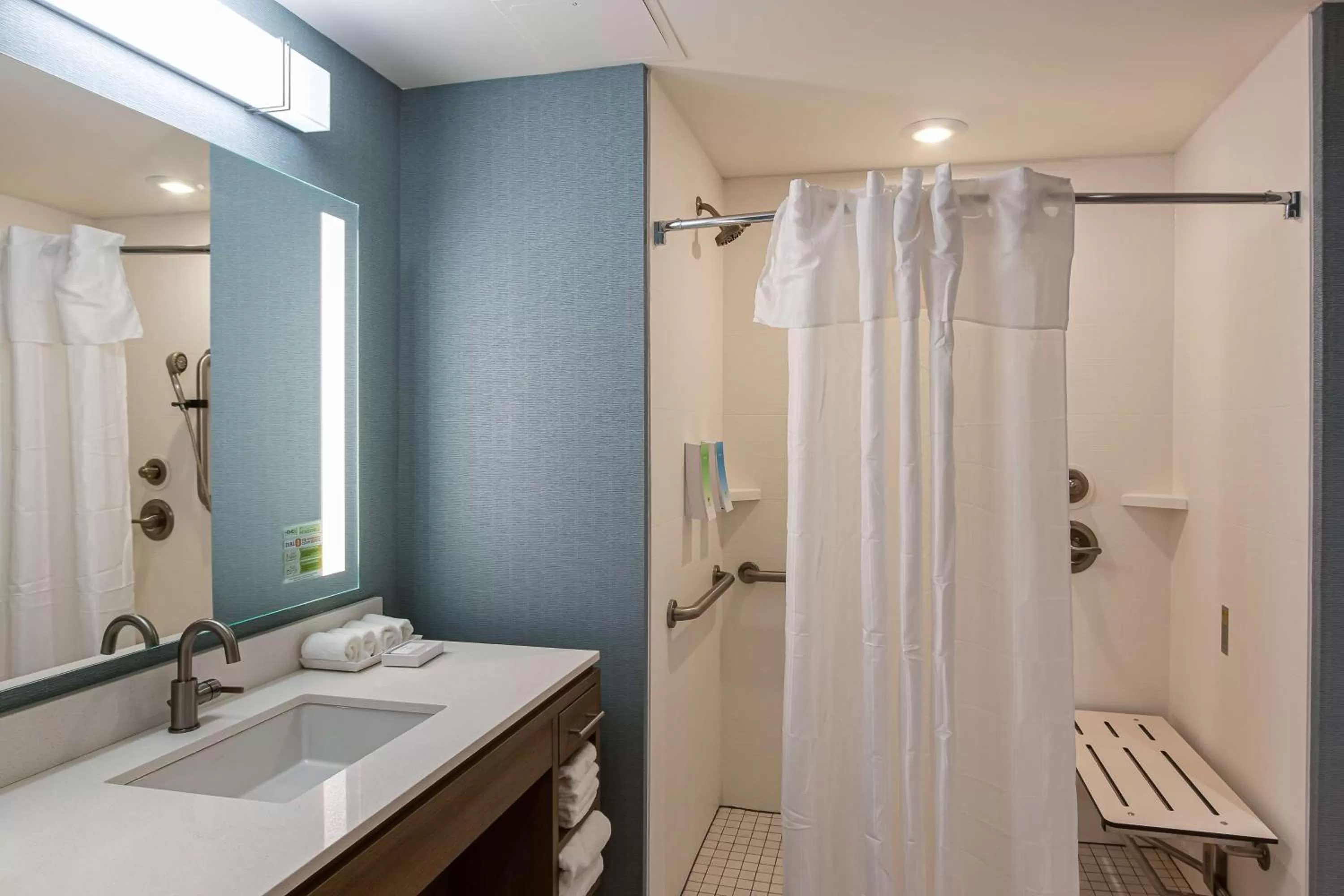 Bathroom in Home2 Suites By Hilton Nashville Bellevue