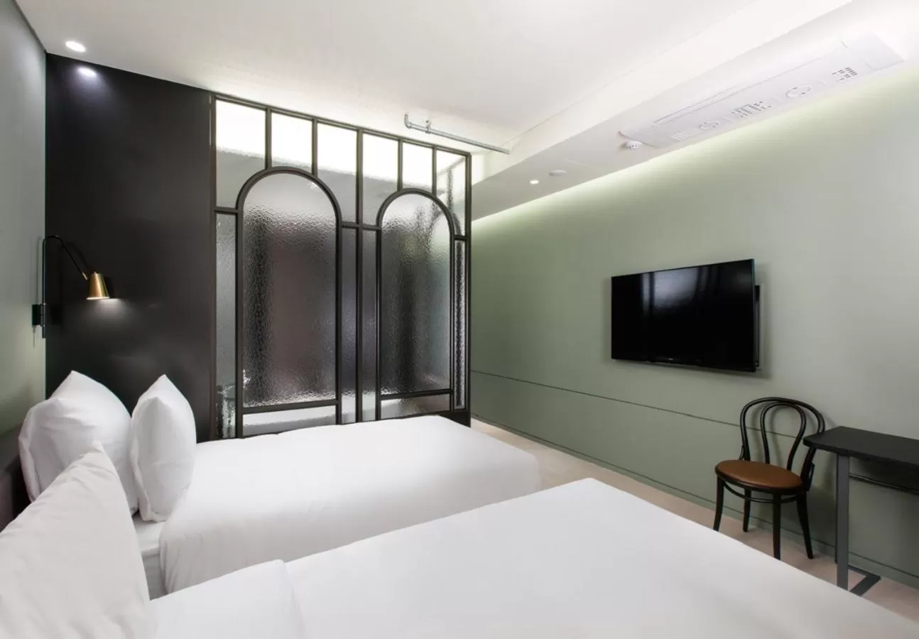 Photo of the whole room, Bed in Park Marine Hotel