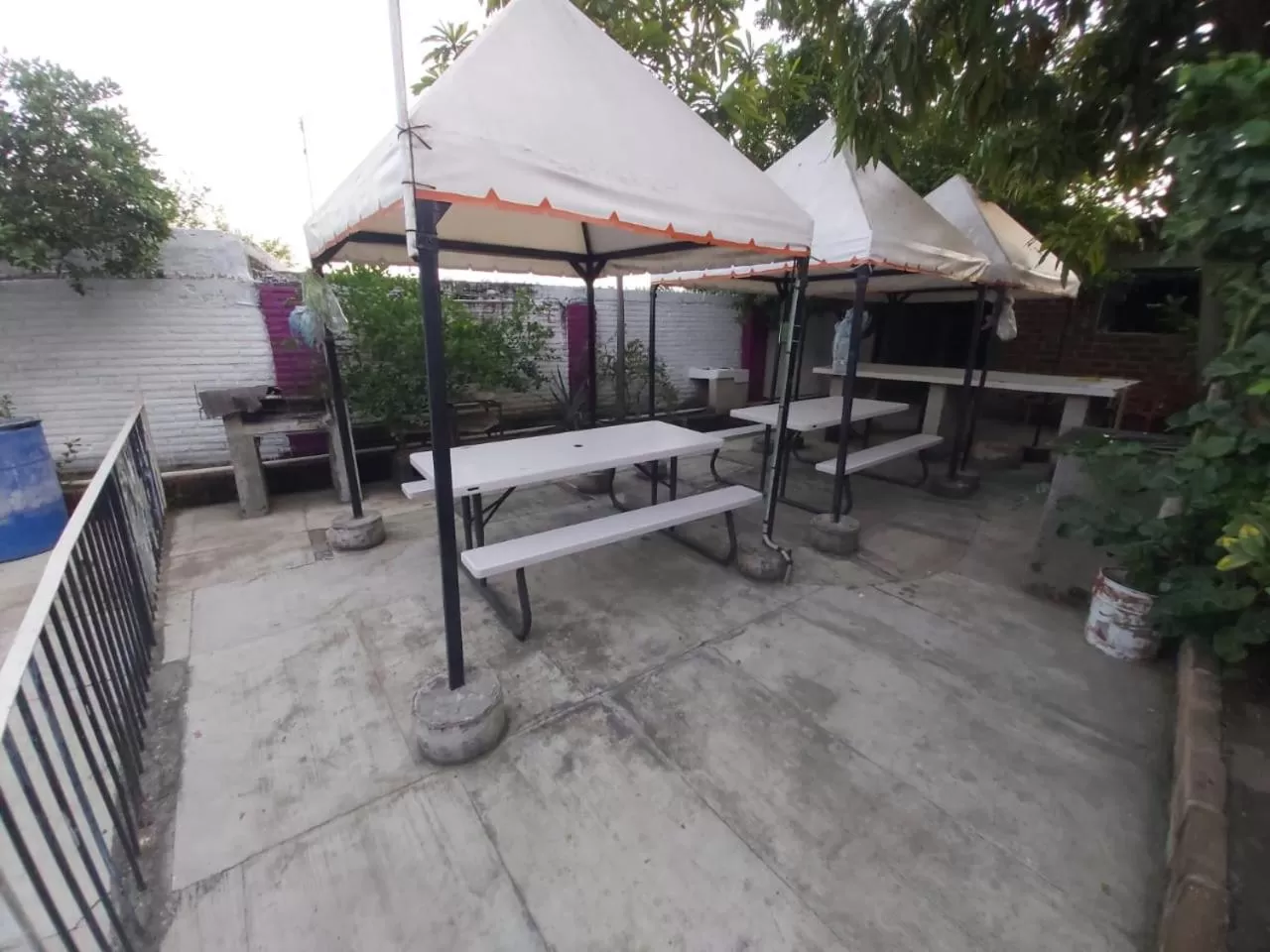 Patio in Hotel Ayalamar Manzanillo