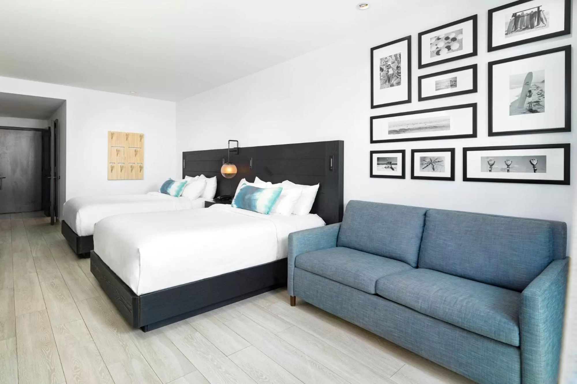 Photo of the whole room, Bed in Wave Resort