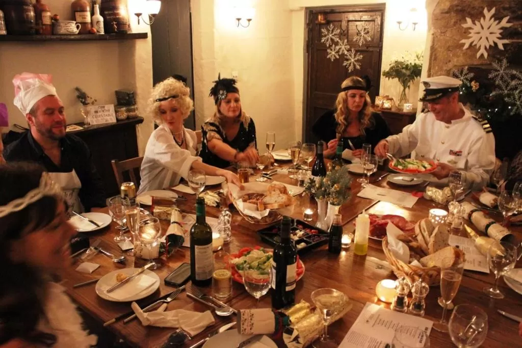 Property building in The Cross at Croscombe