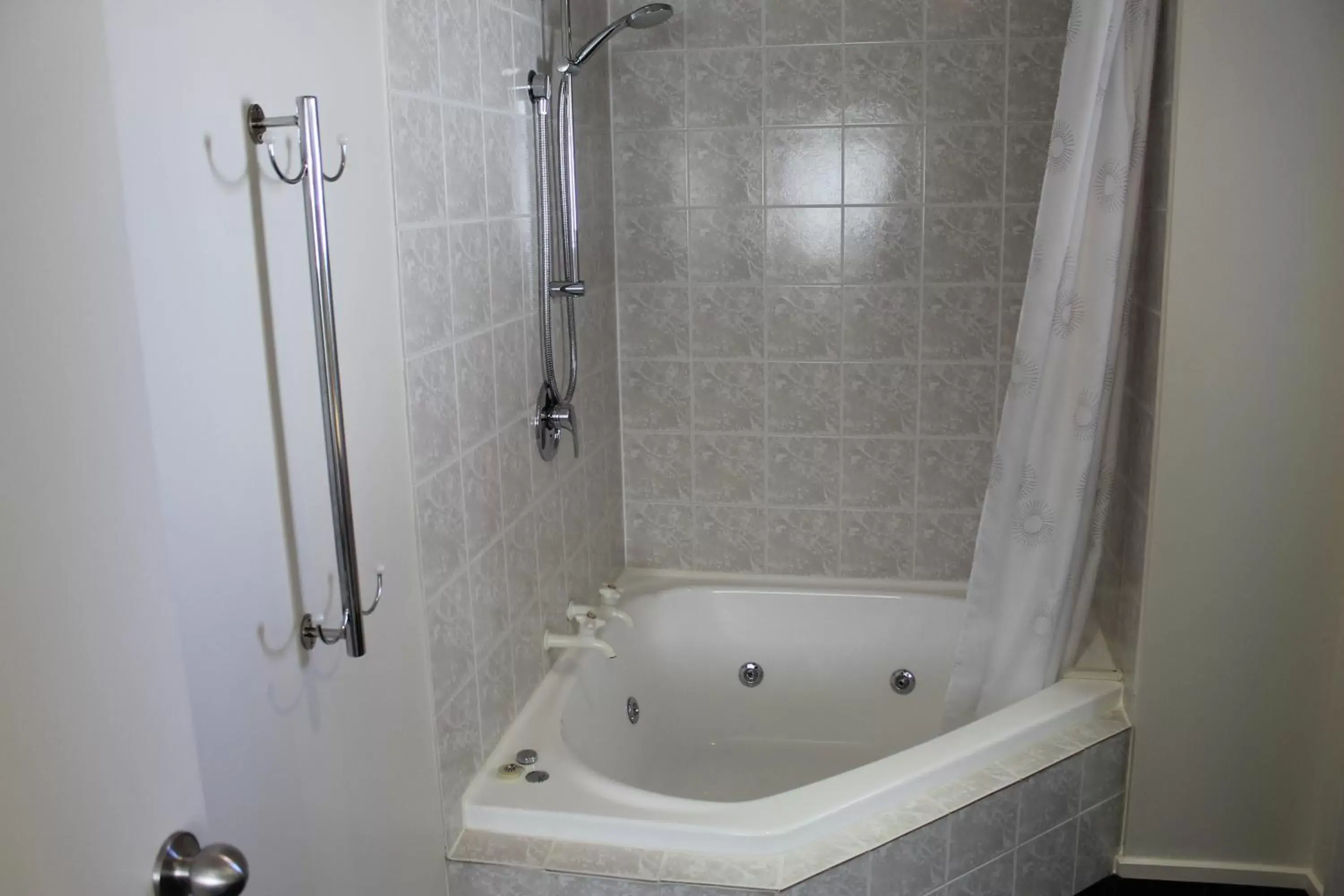 Superior One-Bedroom Apartment with Spa Bath in Alpine Rose Motel Superior One-Bedroom Apartment with Spa Bath in Alpine Rose Motel