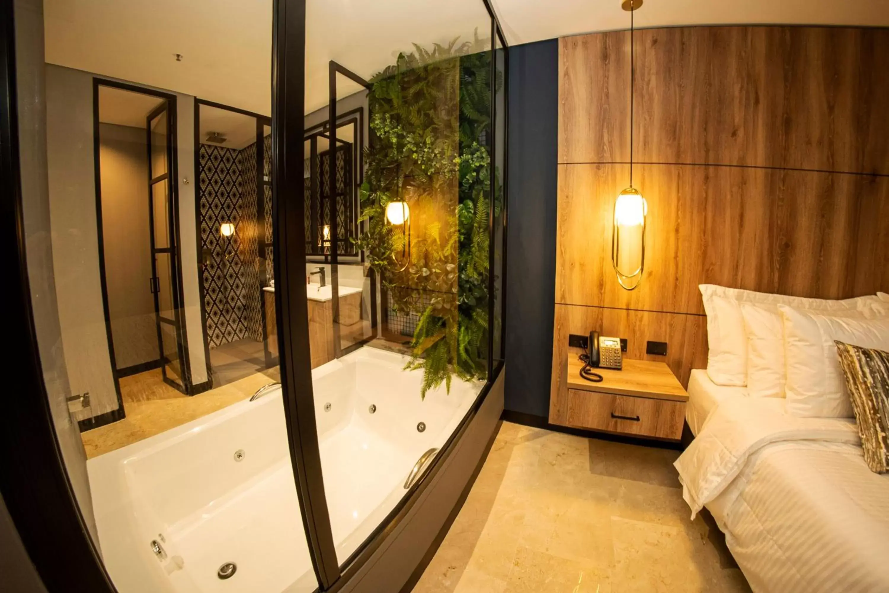 Deluxe Suite with Spa Bath in Cavalta by Bernalo Hotels Deluxe Suite with Spa Bath in Cavalta by Bernalo Hotels