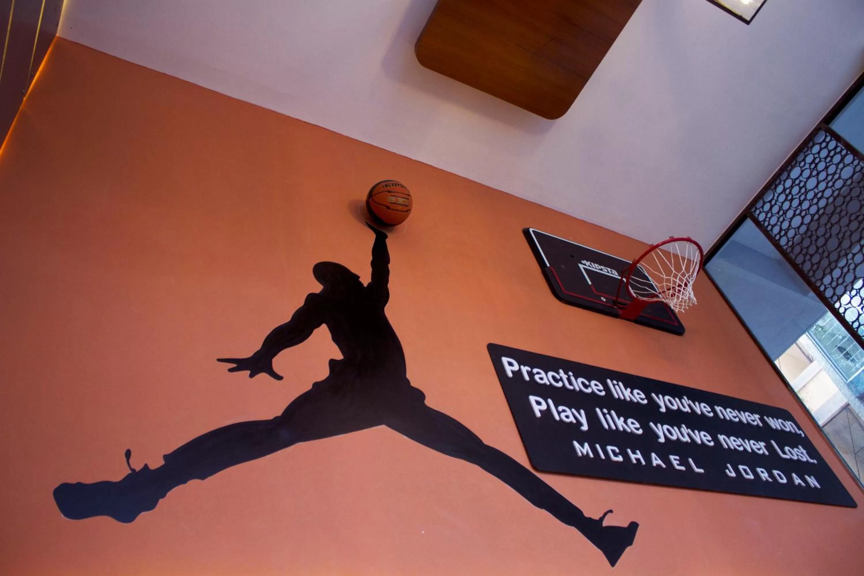 Area and facilities in Villa Park