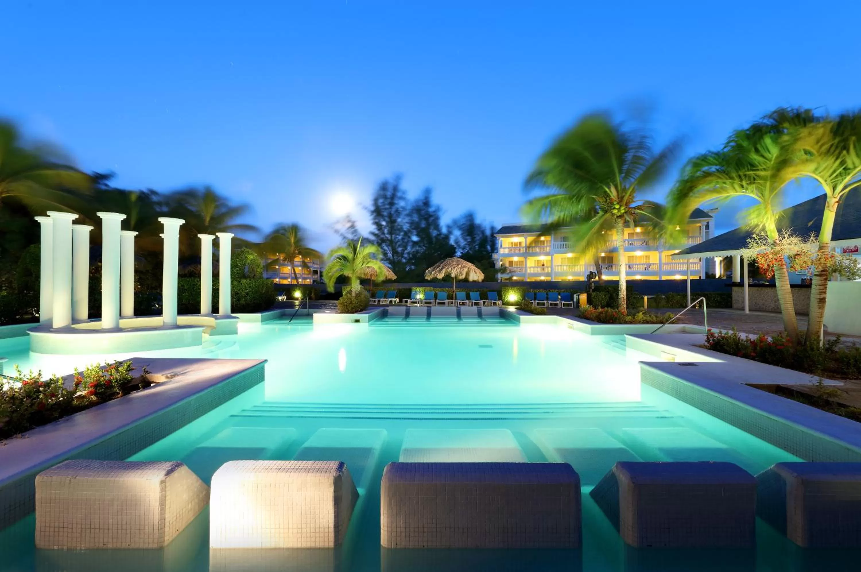 Swimming pool in Grand Palladium Jamaica Resort & Spa All Inclusive