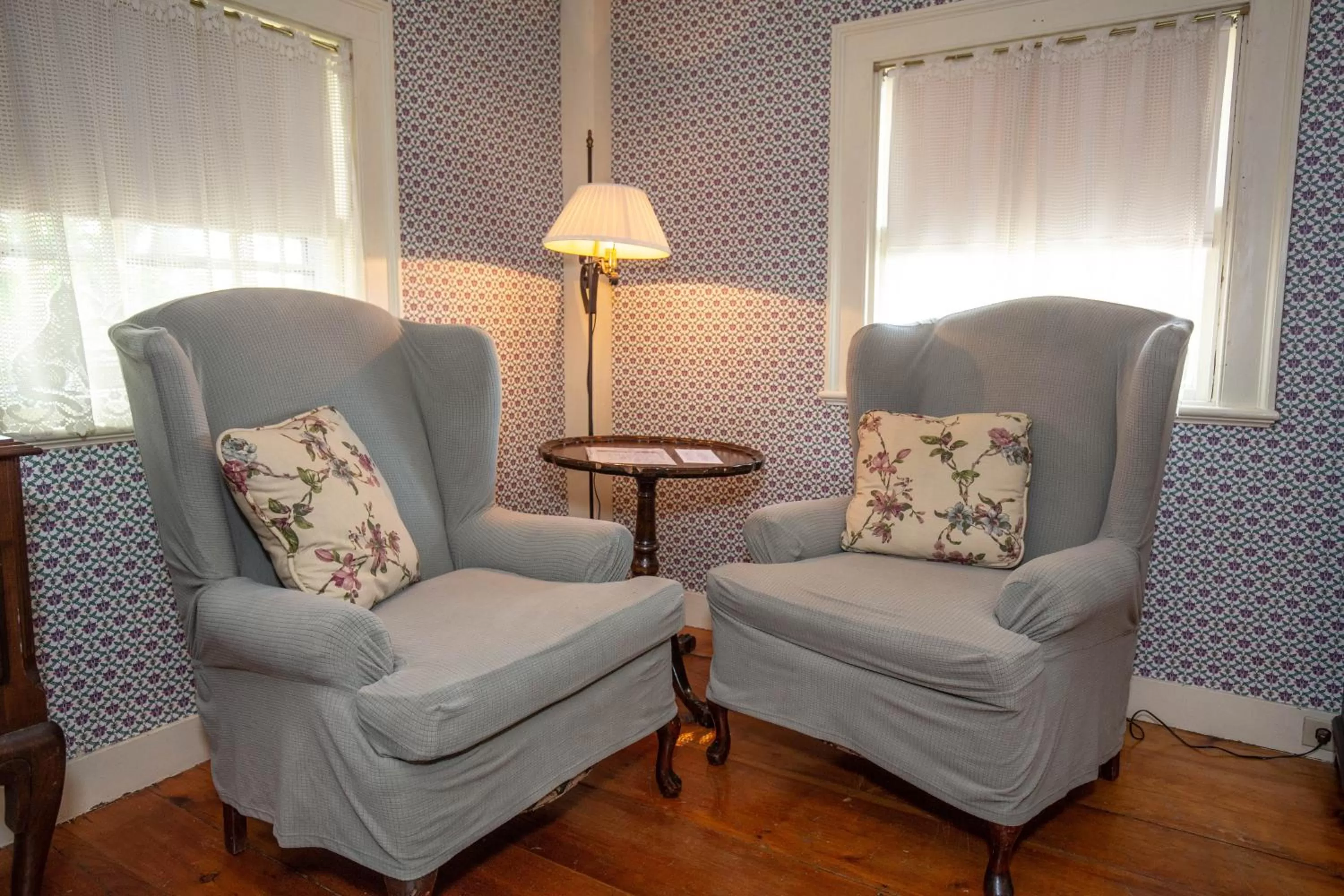 Bedroom, Seating Area in Clark Currier Inn