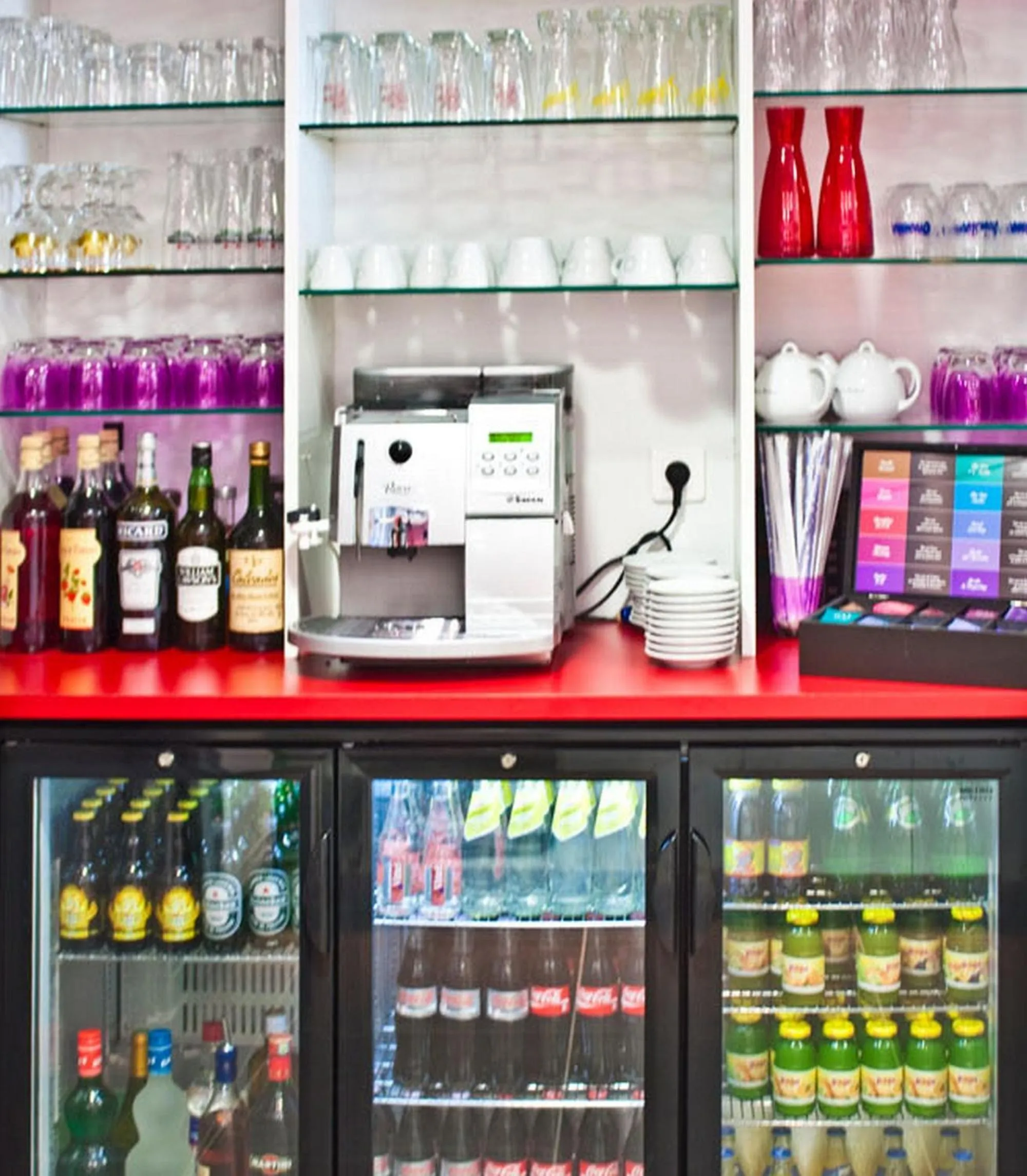 Drinks in The Originals City, Hôtel des Lys, Dreux