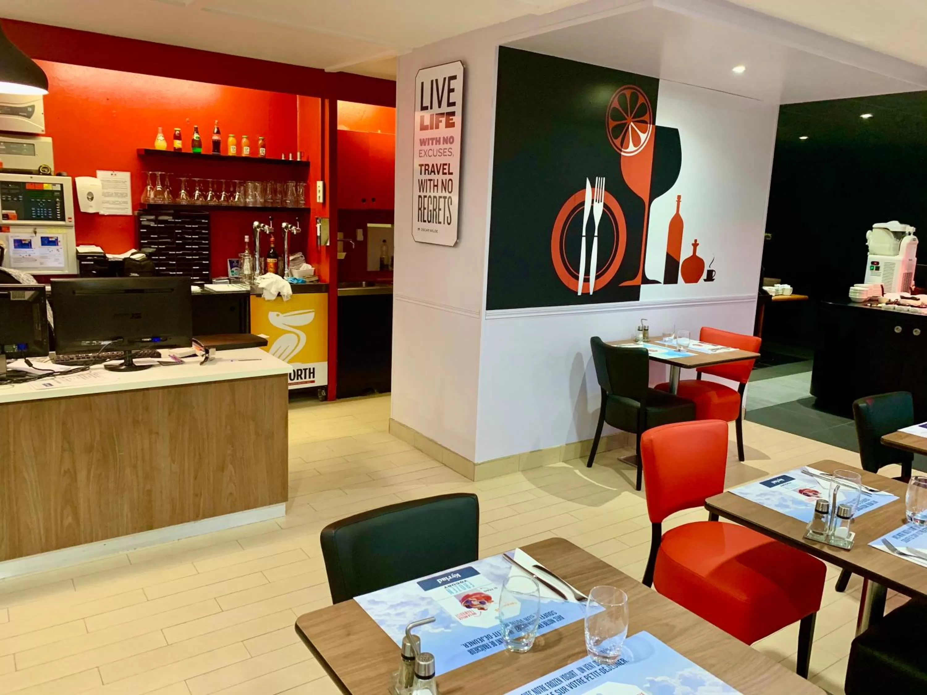 Restaurant/places to eat in KYRIAD Issoudun