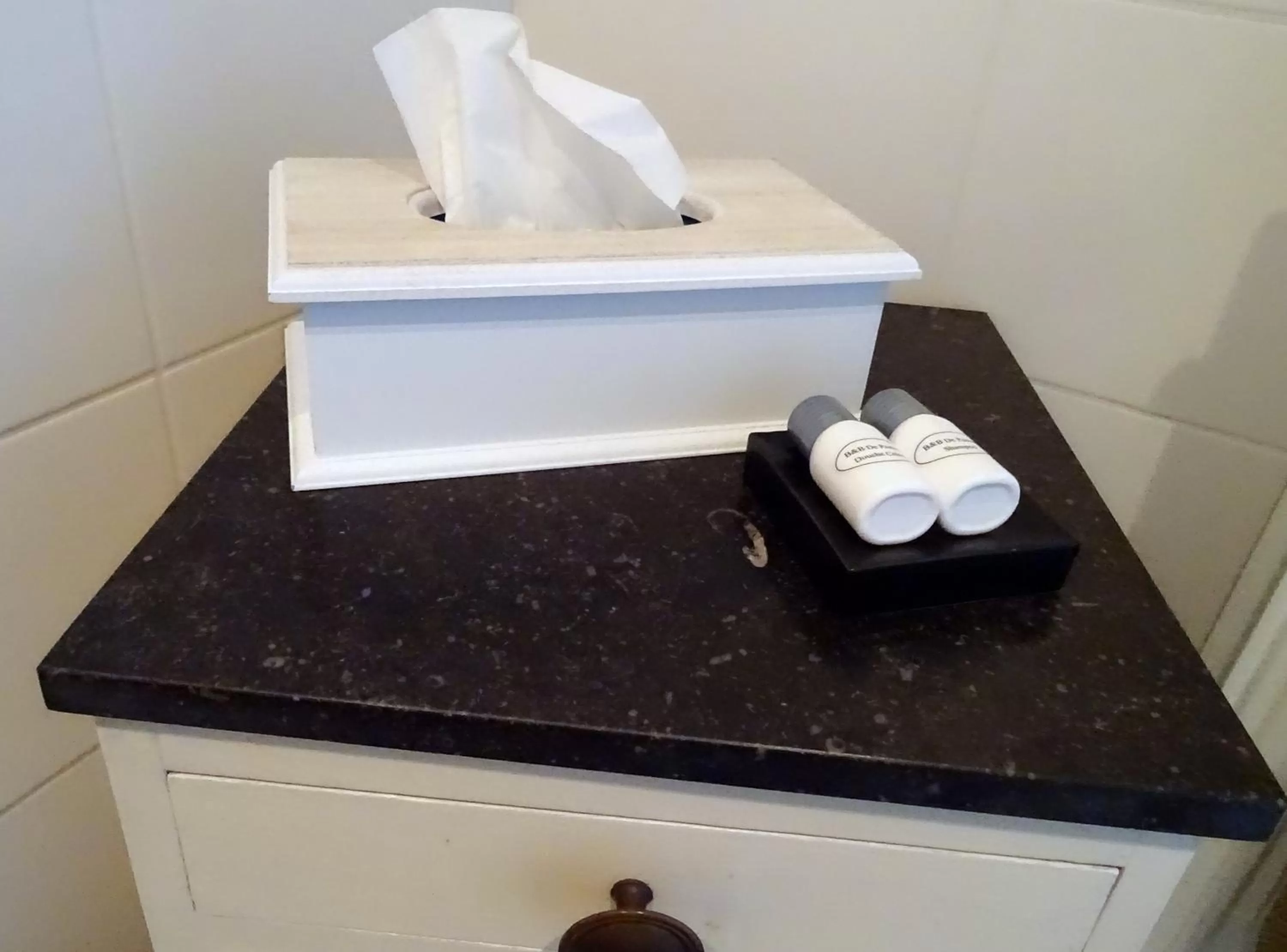 Photo of the whole room, Bathroom in B&B De Passant