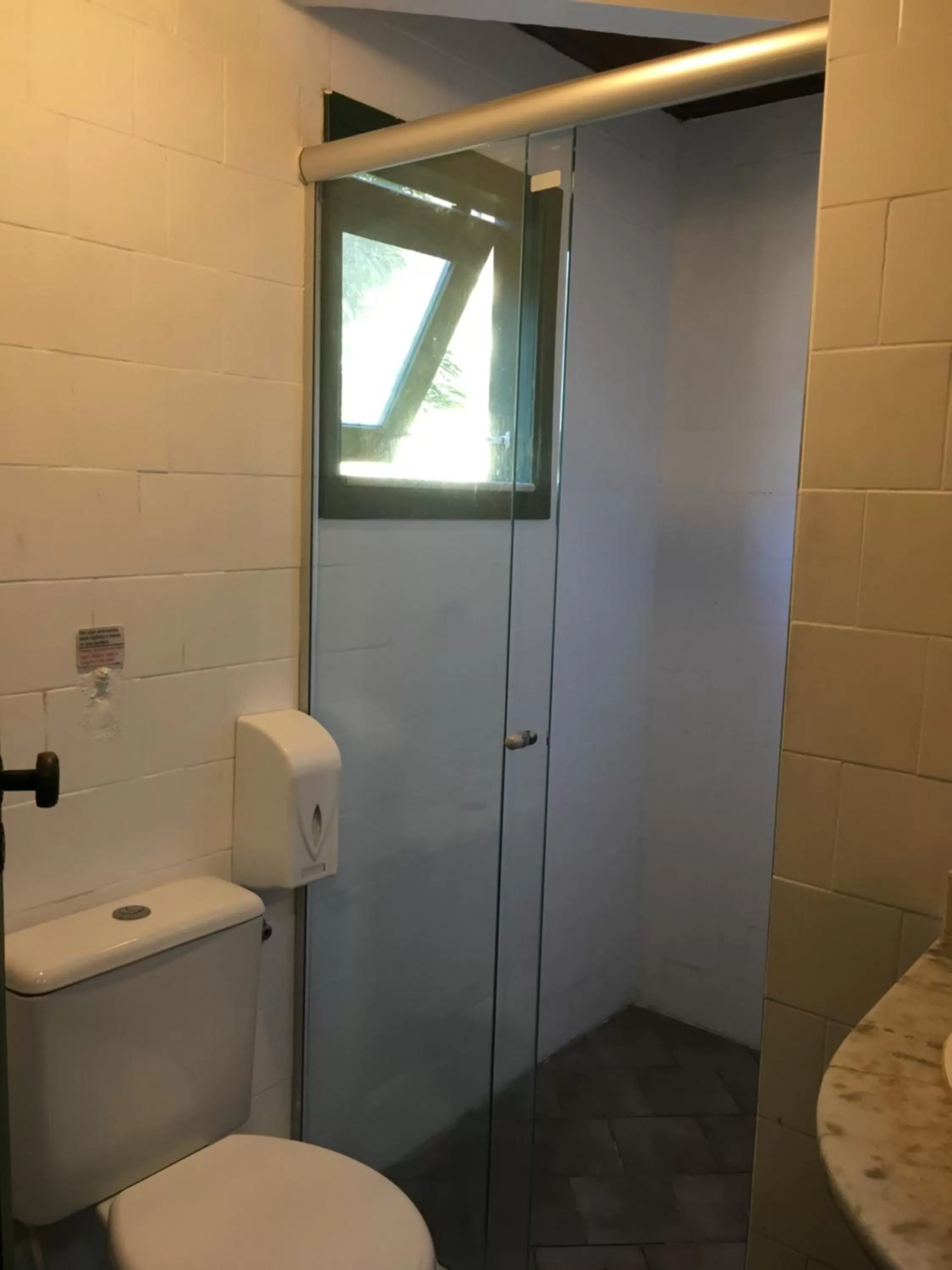 Bathroom in Pousada Saint Germain