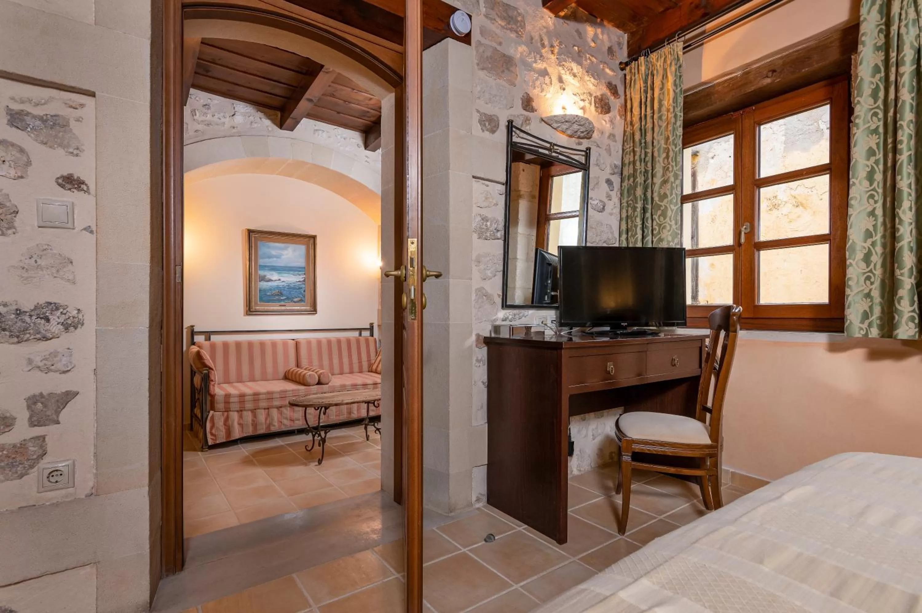 TV and multimedia, Bed in Palazzino Di Corina