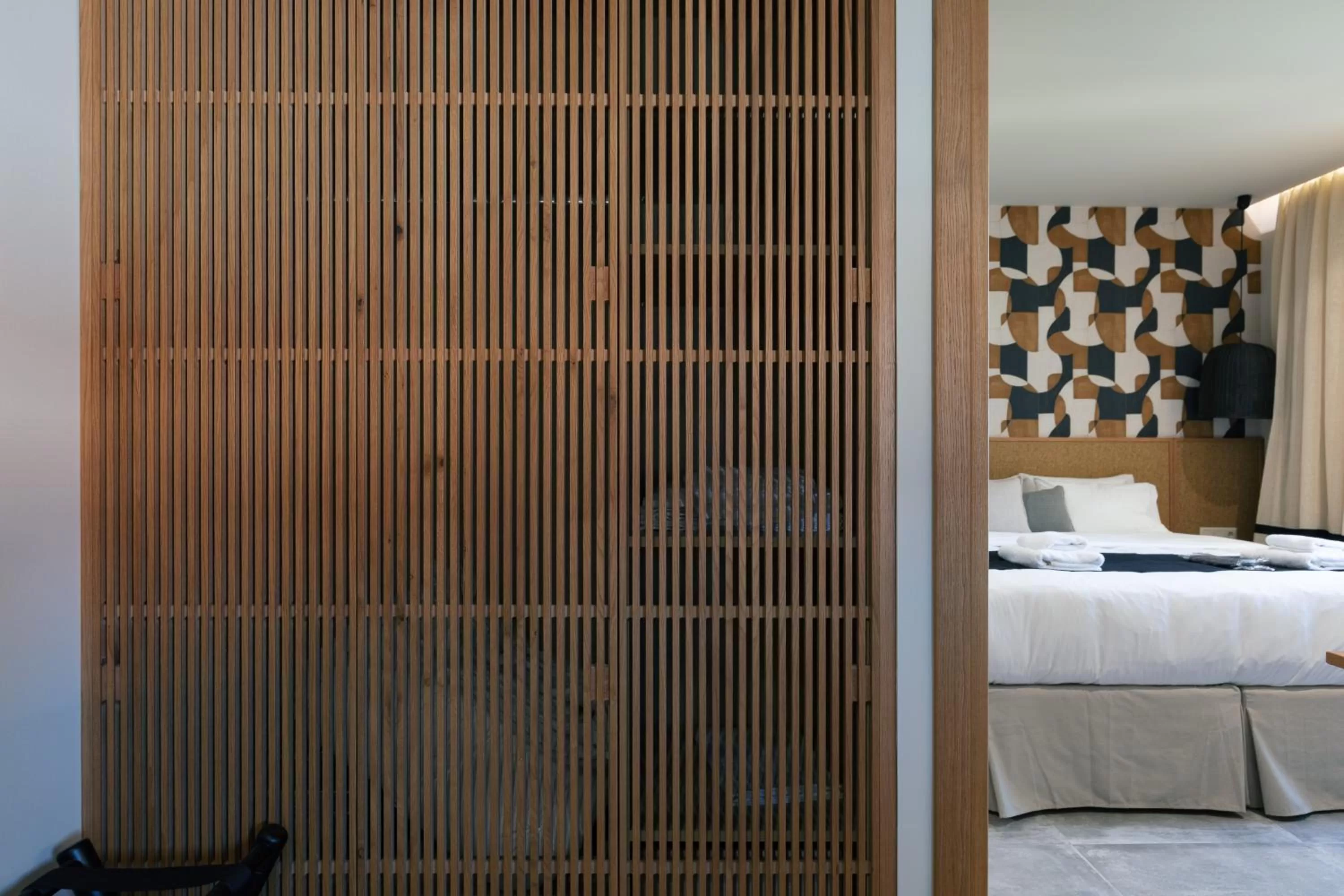 wardrobe, Bed in Chapter 02 Gallery Suites