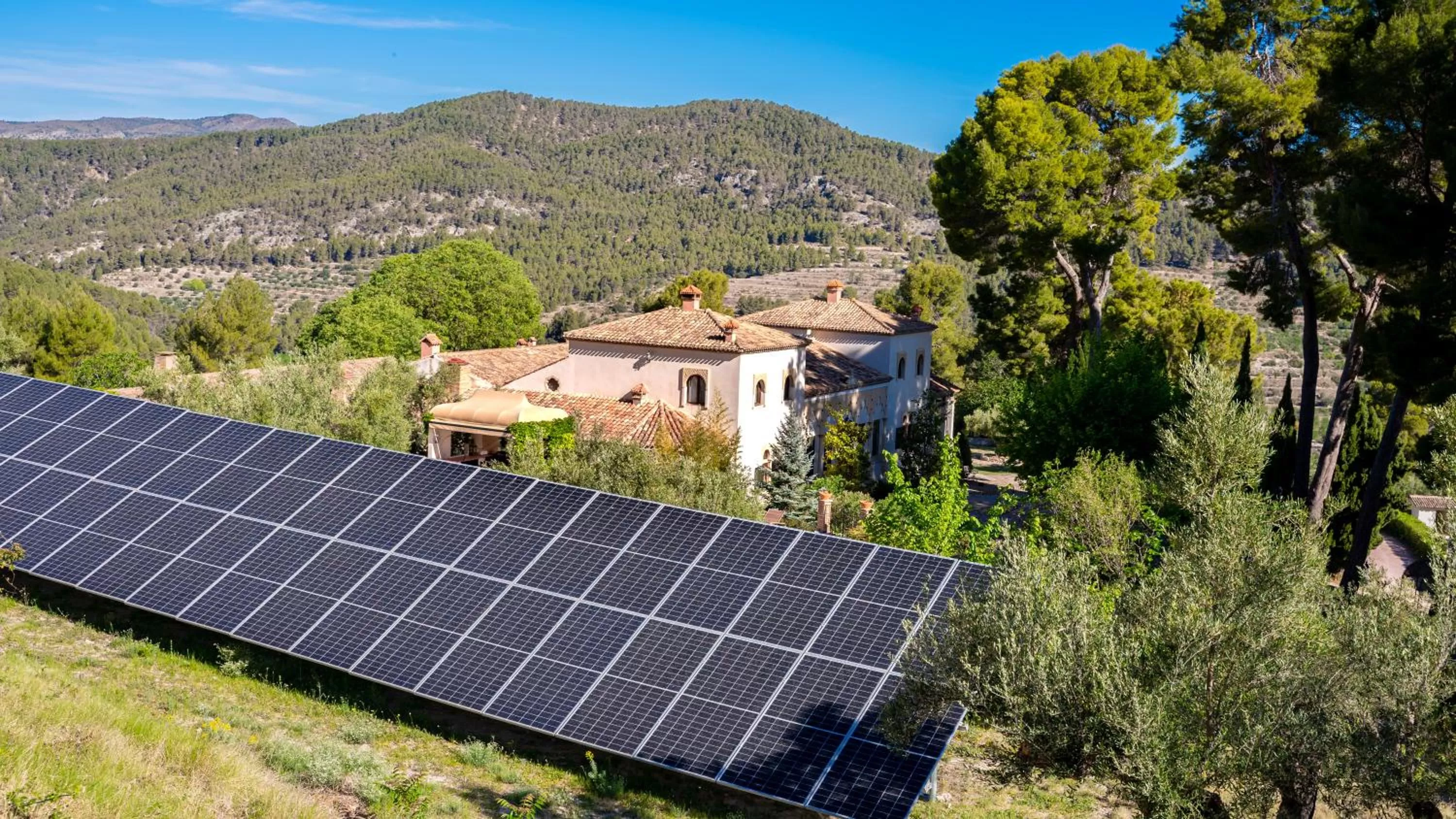 Property building in Eco Hotel con encanto Masía la Mota B&B