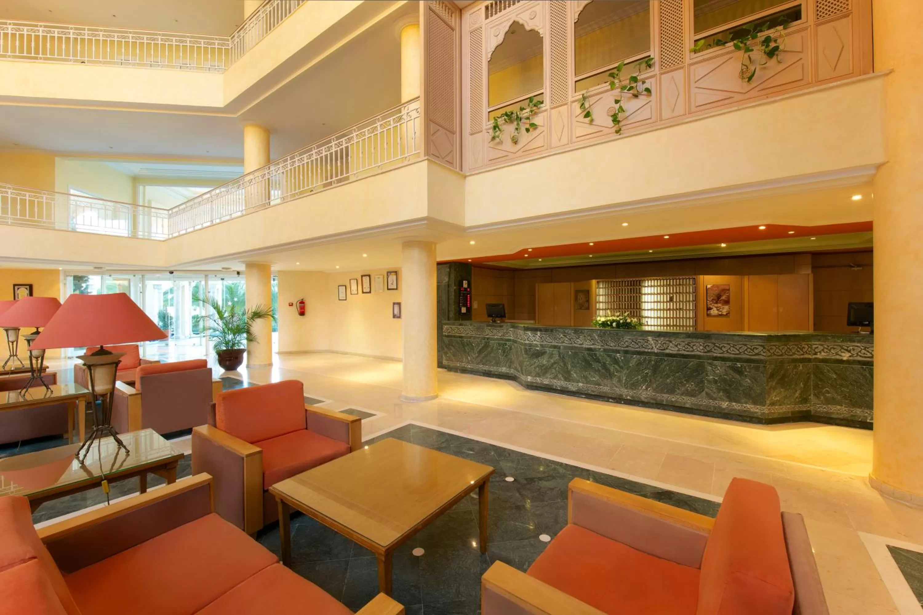 Lobby or reception in Iberostar Waves Averroes