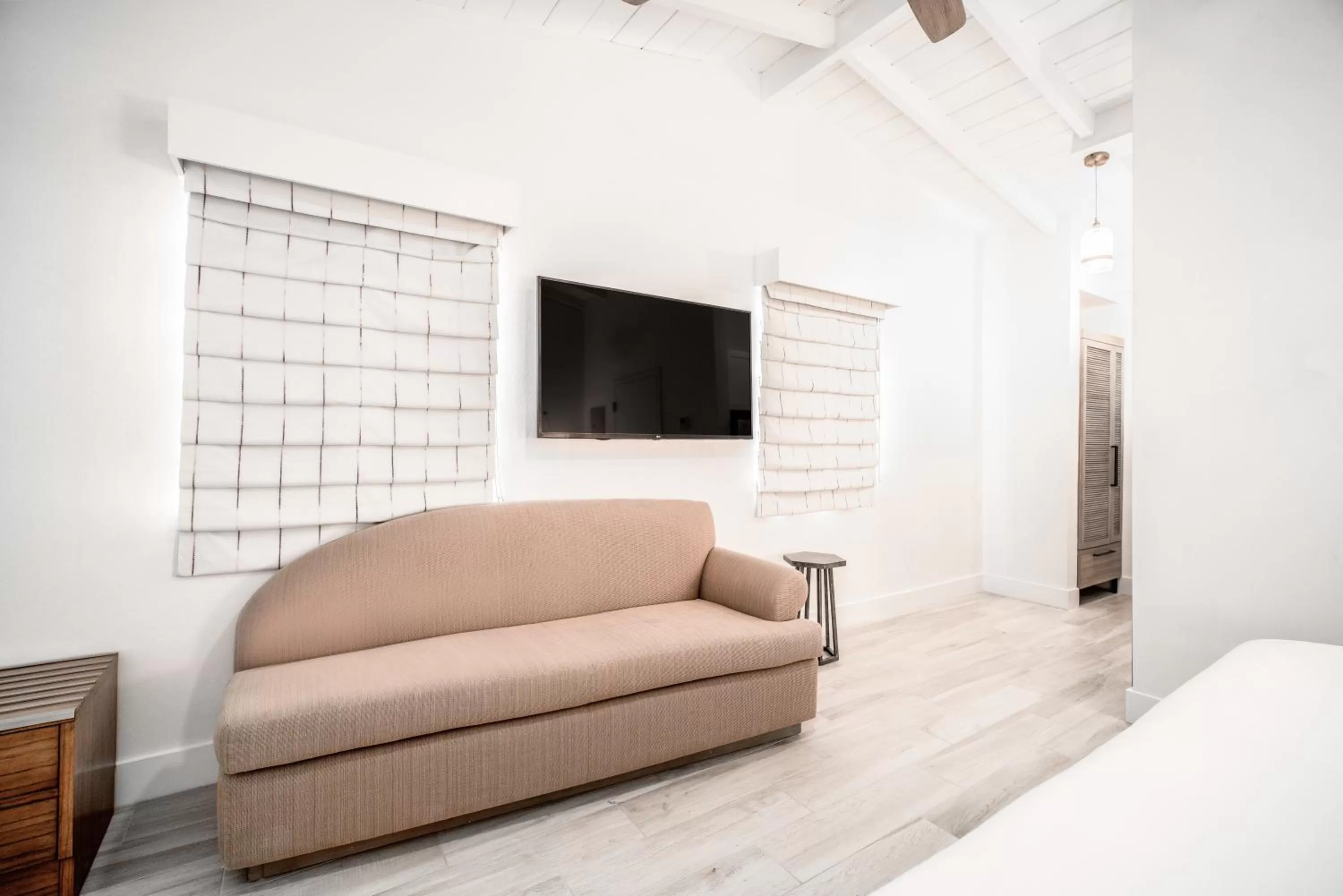 Seating area in Chesapeake Beach Resort