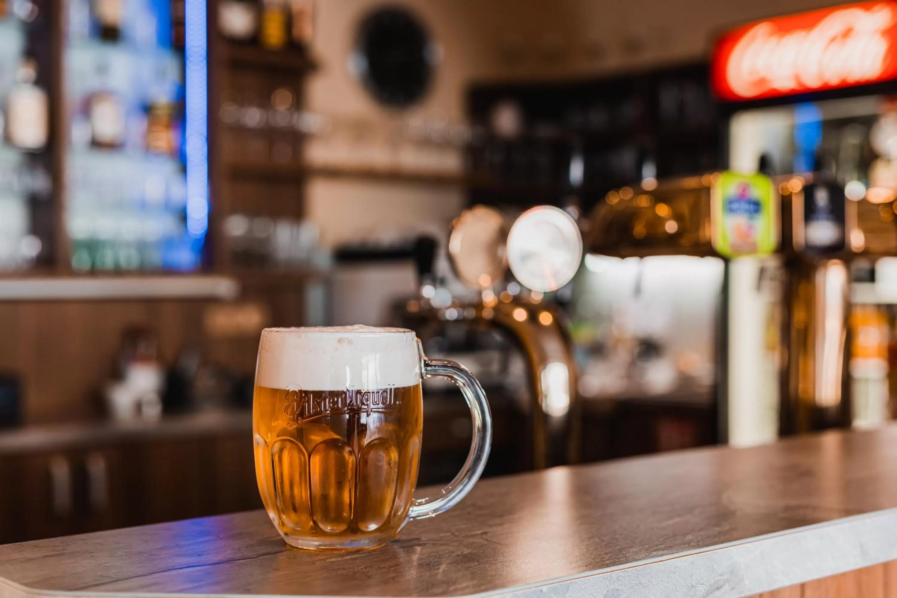 Restaurant/places to eat in Hotel Krajka****