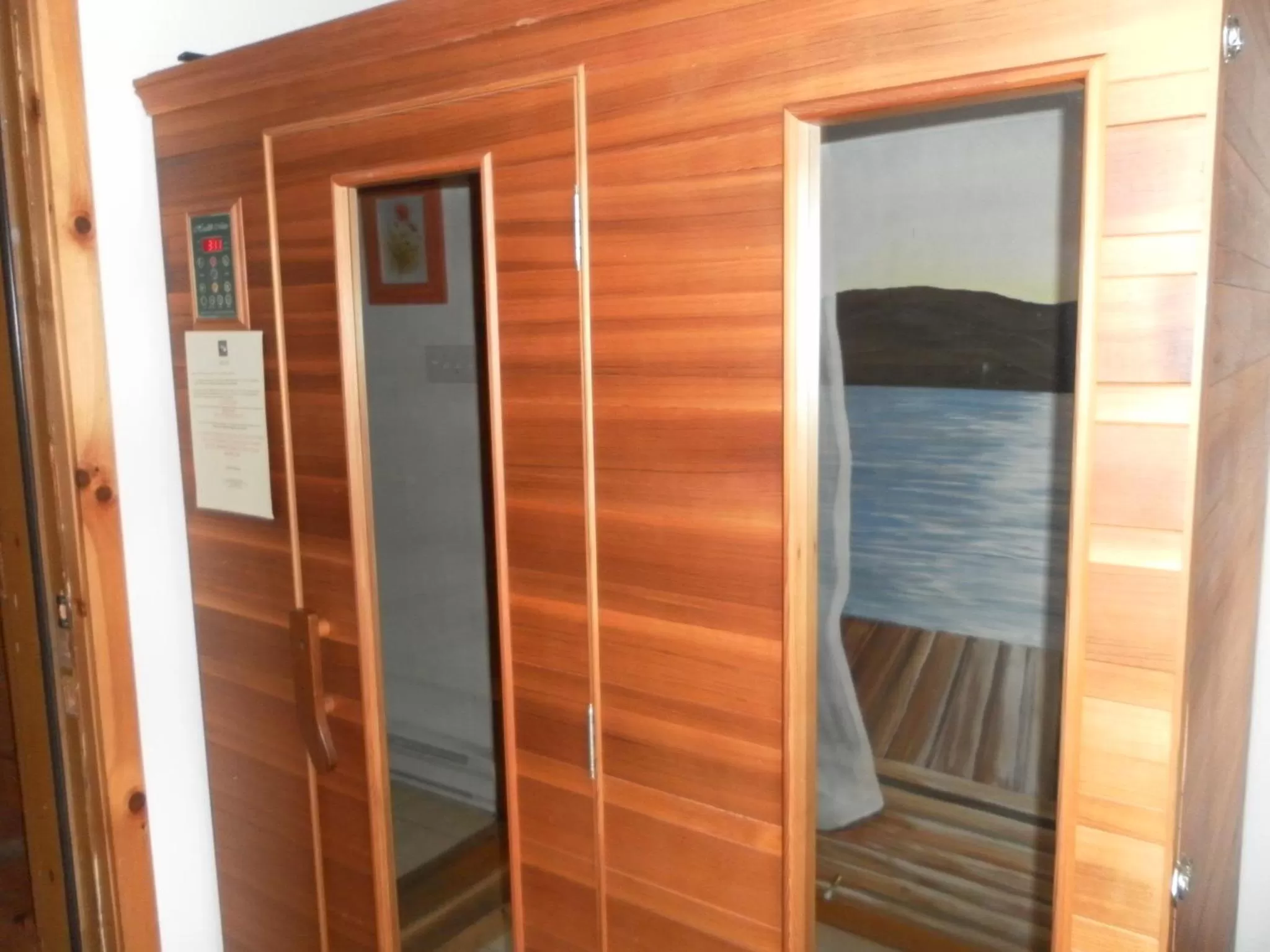 Sauna in Auberge de la Tour et Spa