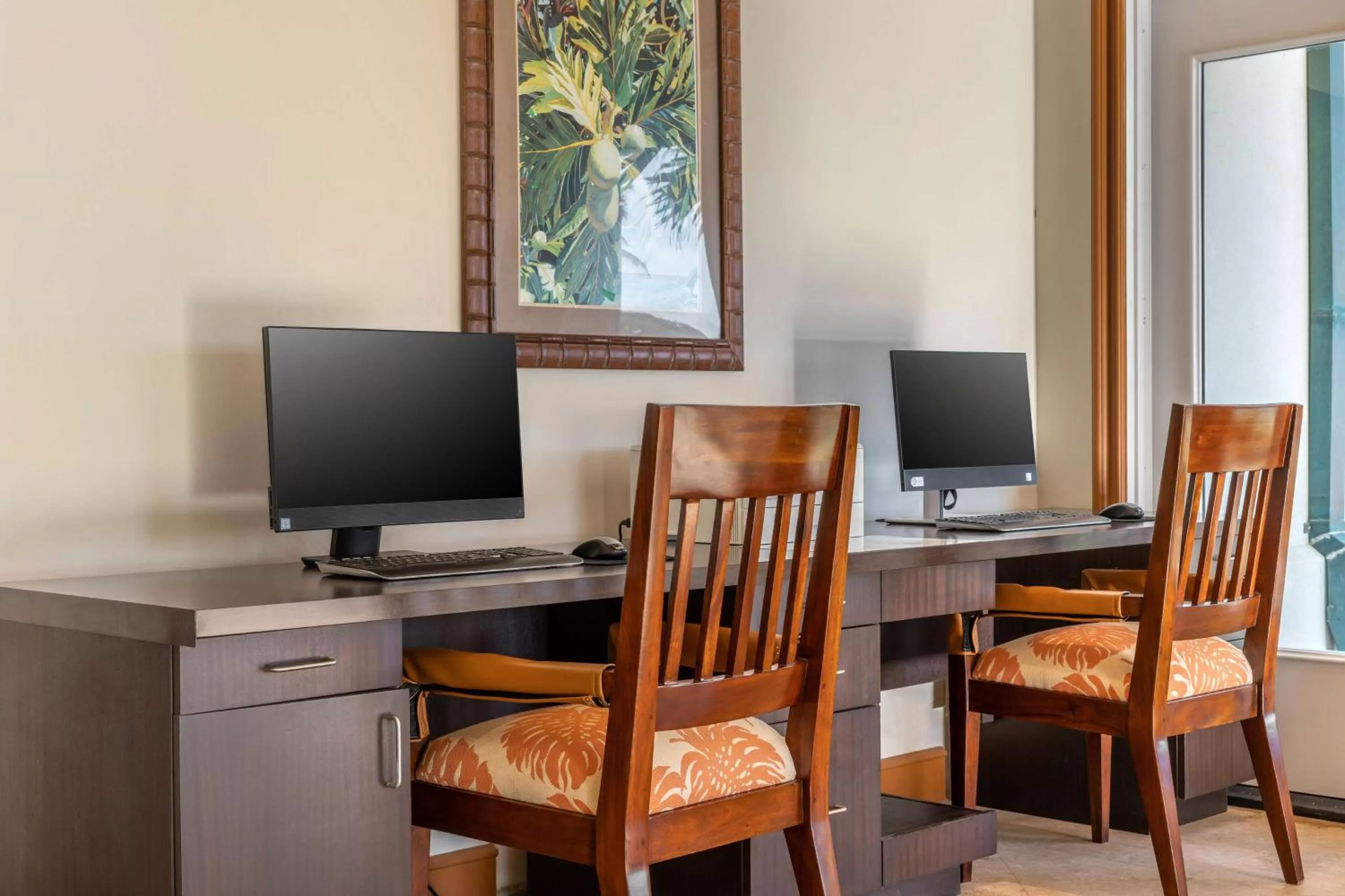 Business facilities in Hilton Vacation Club The Point at Poipu Kauai