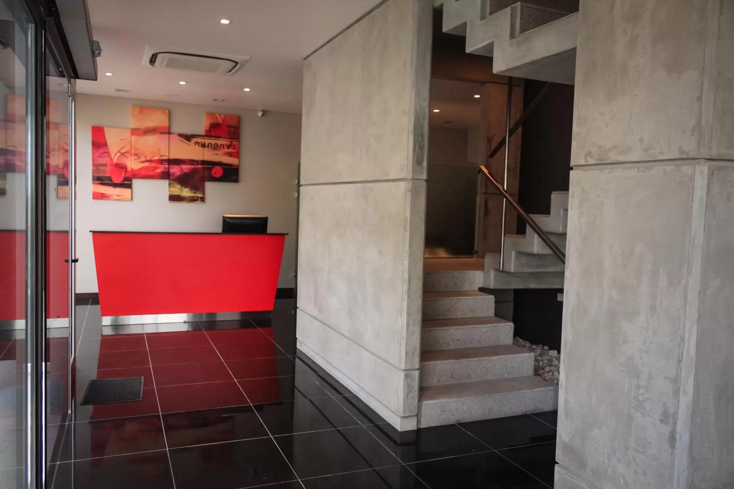 Lobby or reception in AXSUR Design Hotel