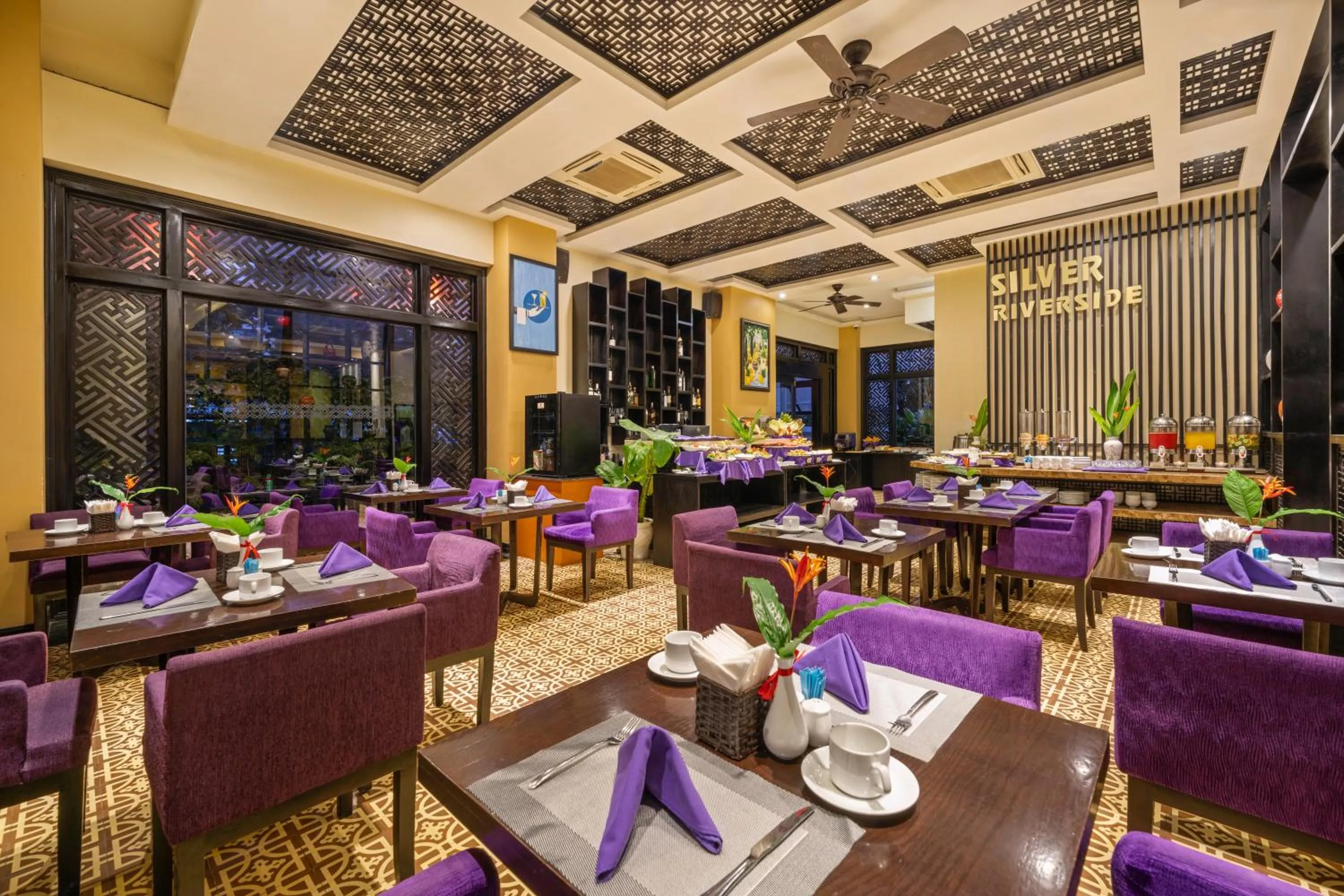 Restaurant/places to eat in Royal Riverside Hoi An Hotel & Spa