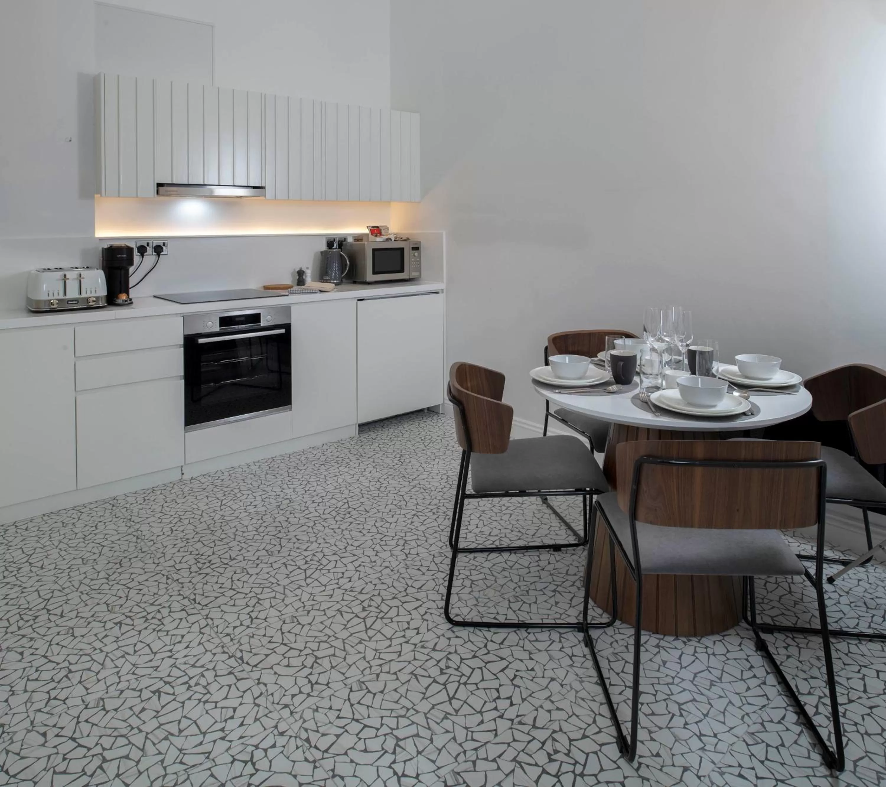 Kitchen or kitchenette in Trueman Court Luxury Serviced Apartments