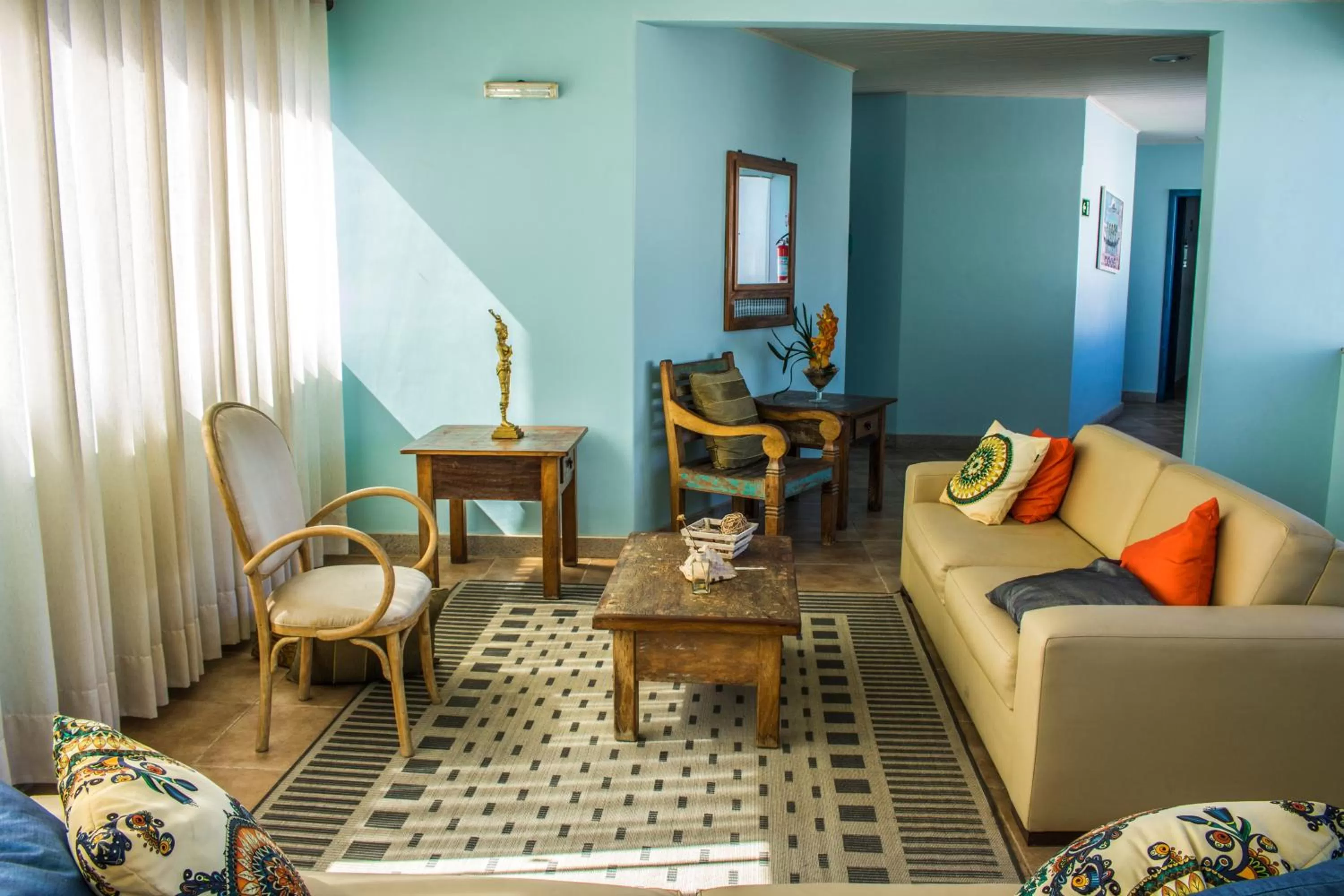 Living room in Farol de Itapuã Praia Hotel
