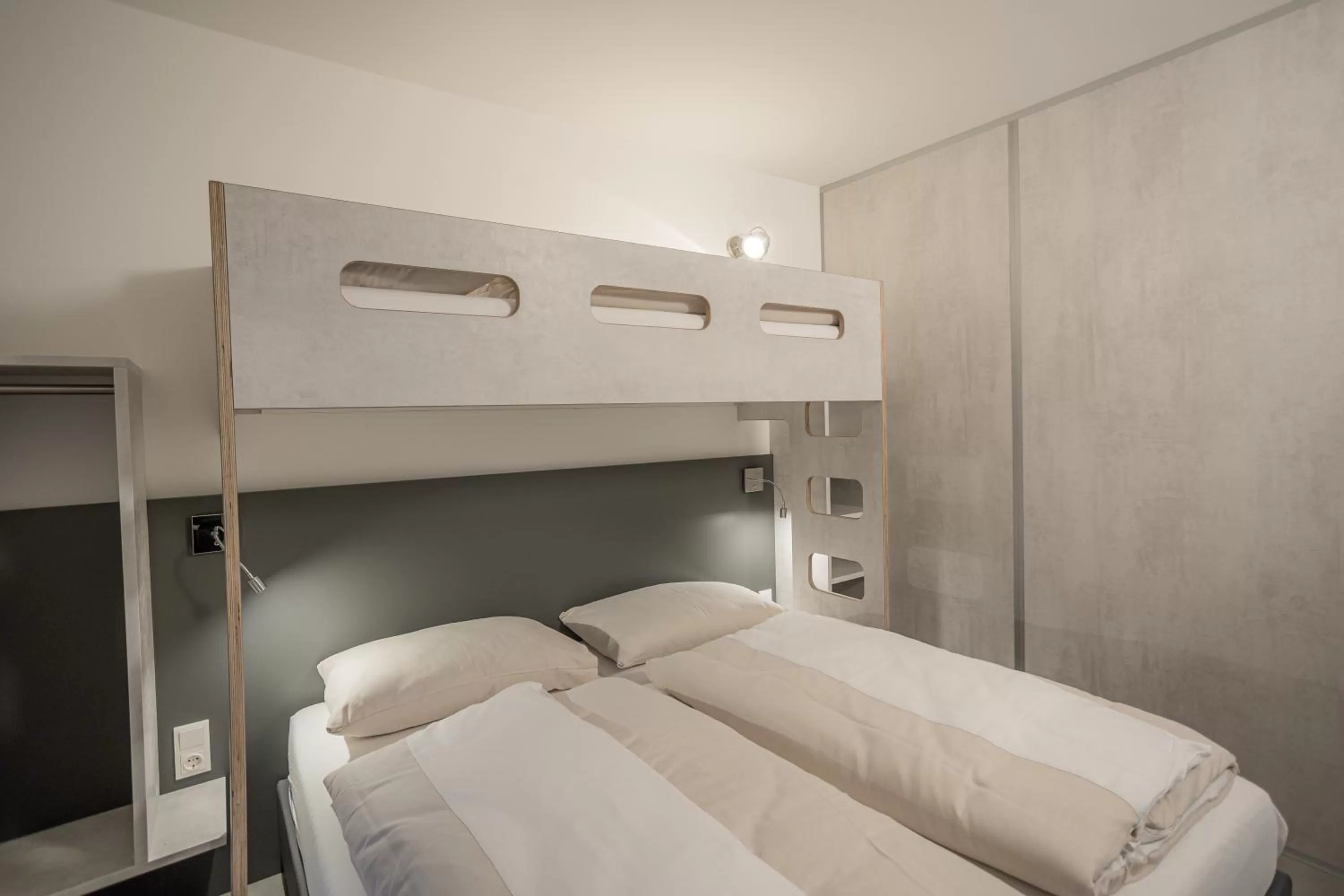 Bed, Bunk Bed in FairSleep Avia Motel Gmünd