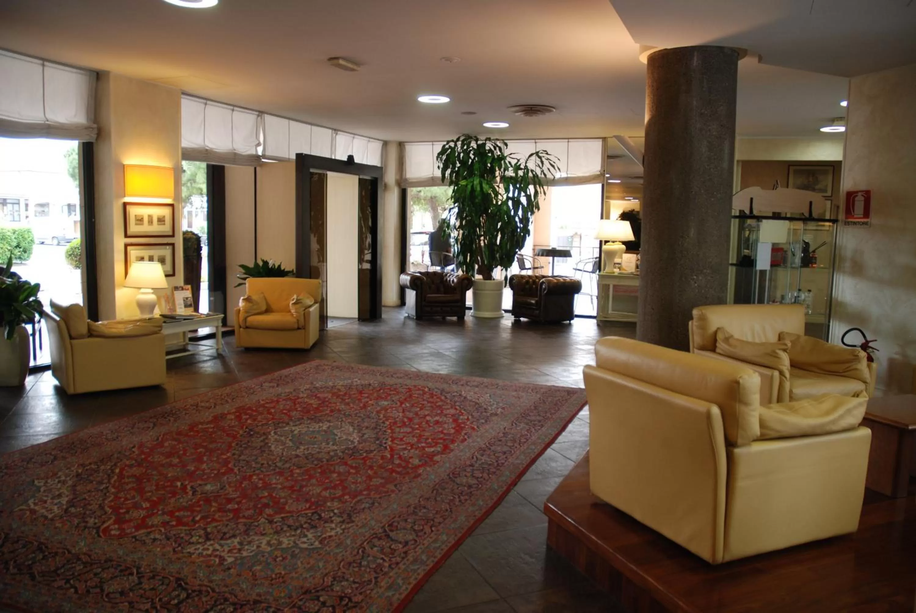 Lobby or reception in Hotel Continental Brescia
