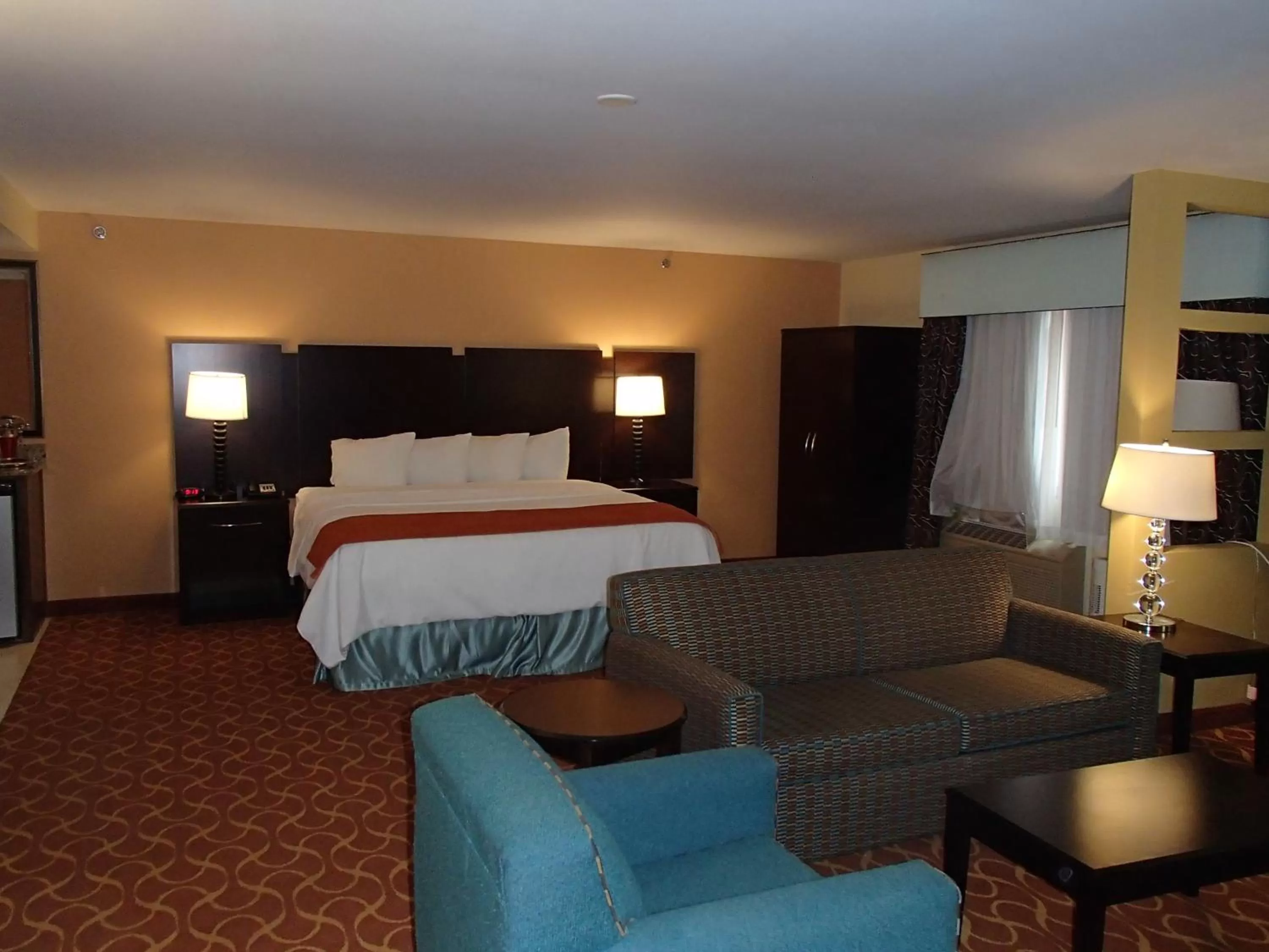 Bed in Lux Hotel & Spa, Trademark Collection by Wyndham