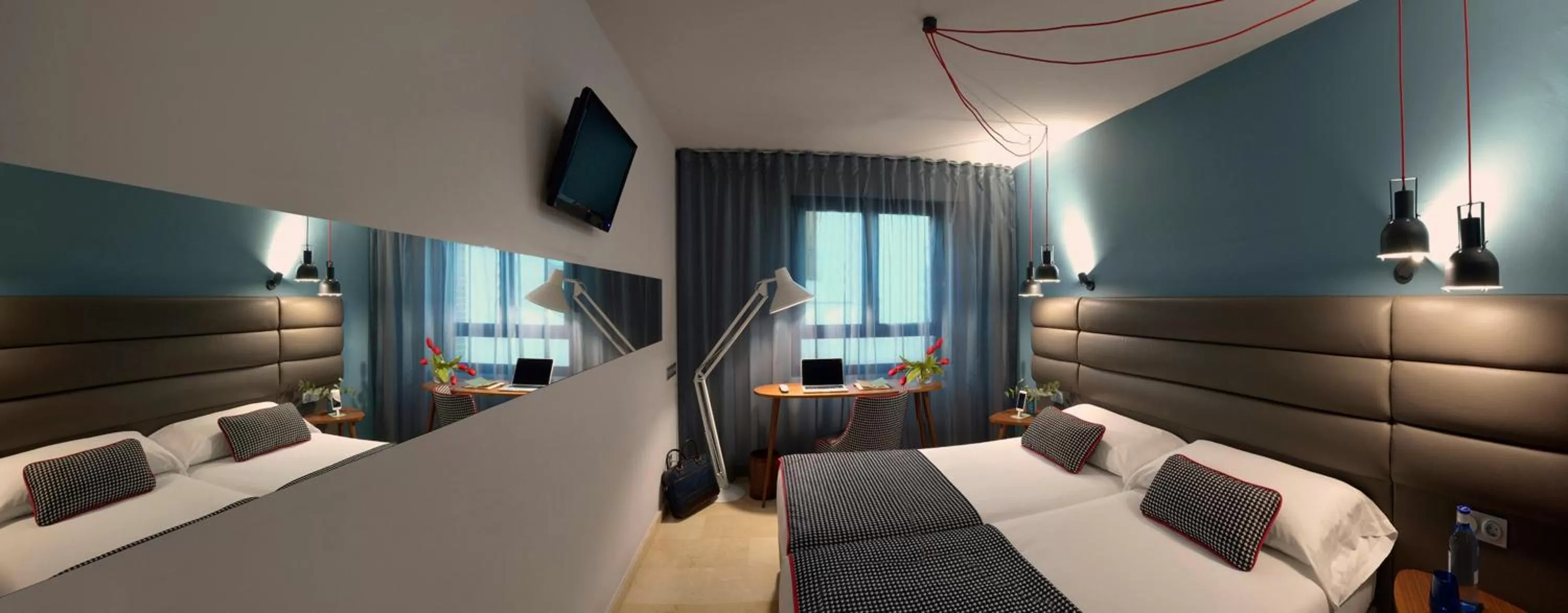 Photo of the whole room, Bed in Hotel Pamplona Plaza