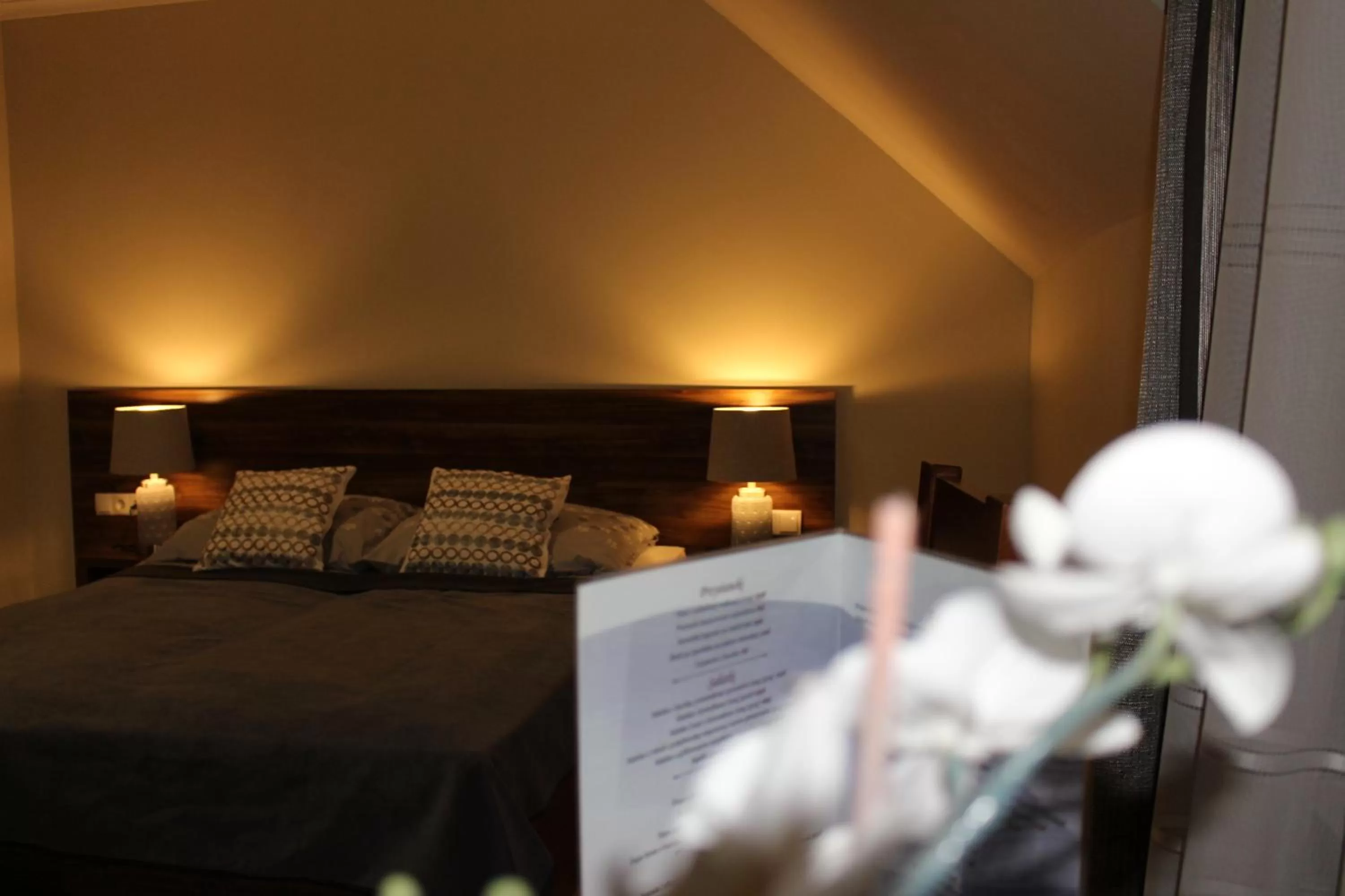 Bed in PIANO CAFE b&b