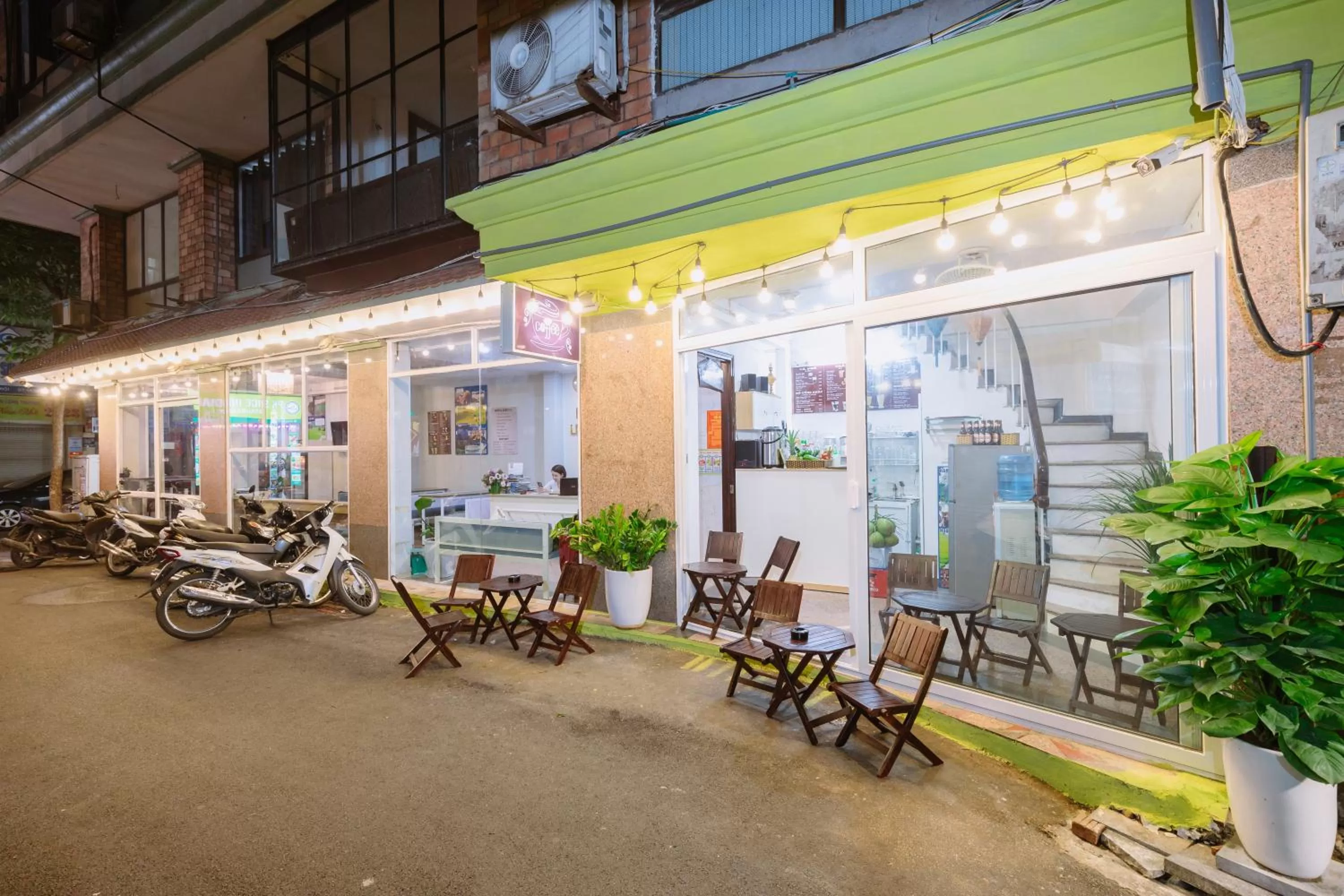 Lounge or bar in Hanoi View Legend Hotel