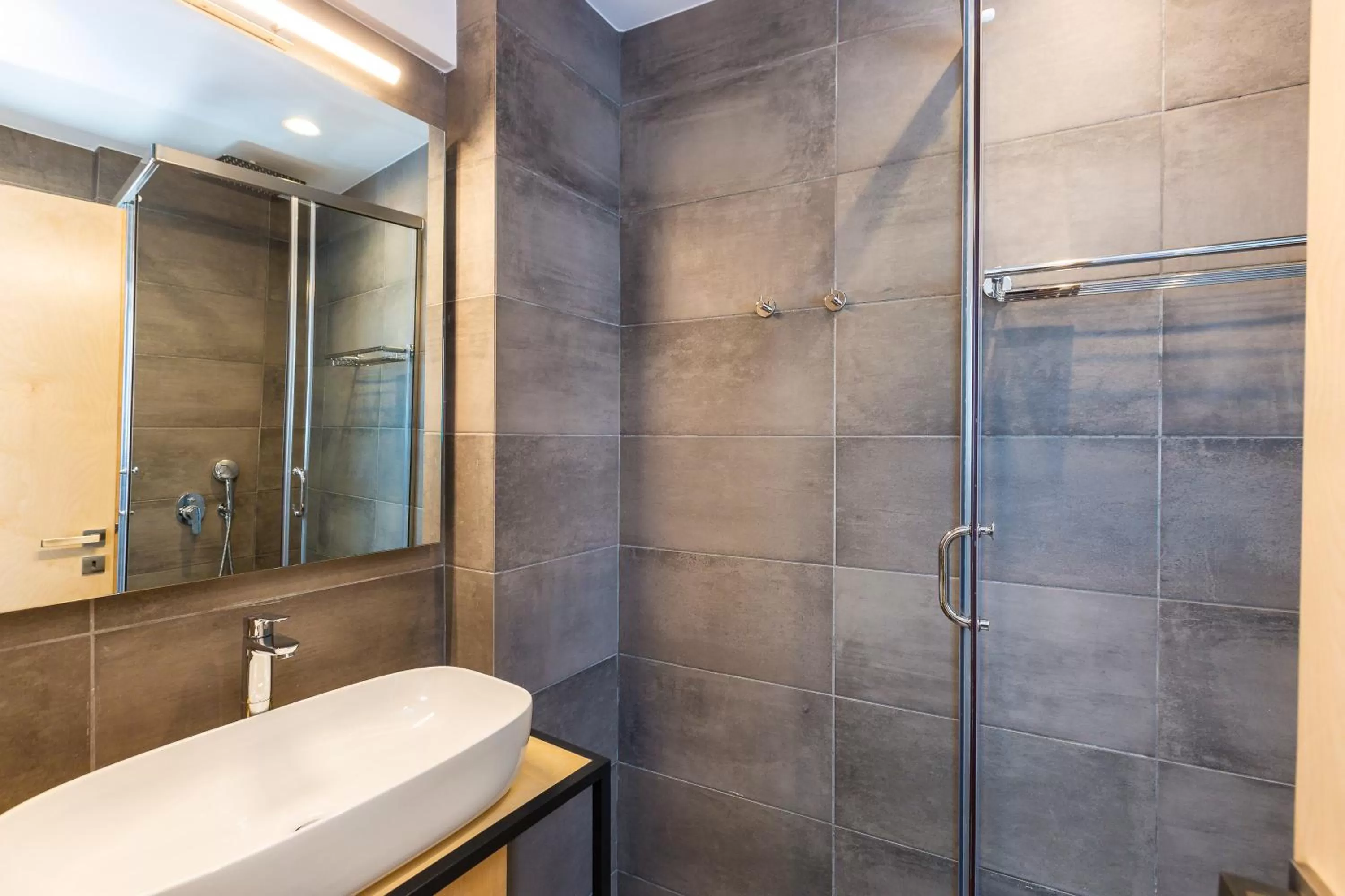 Shower in St. Bjur Suites