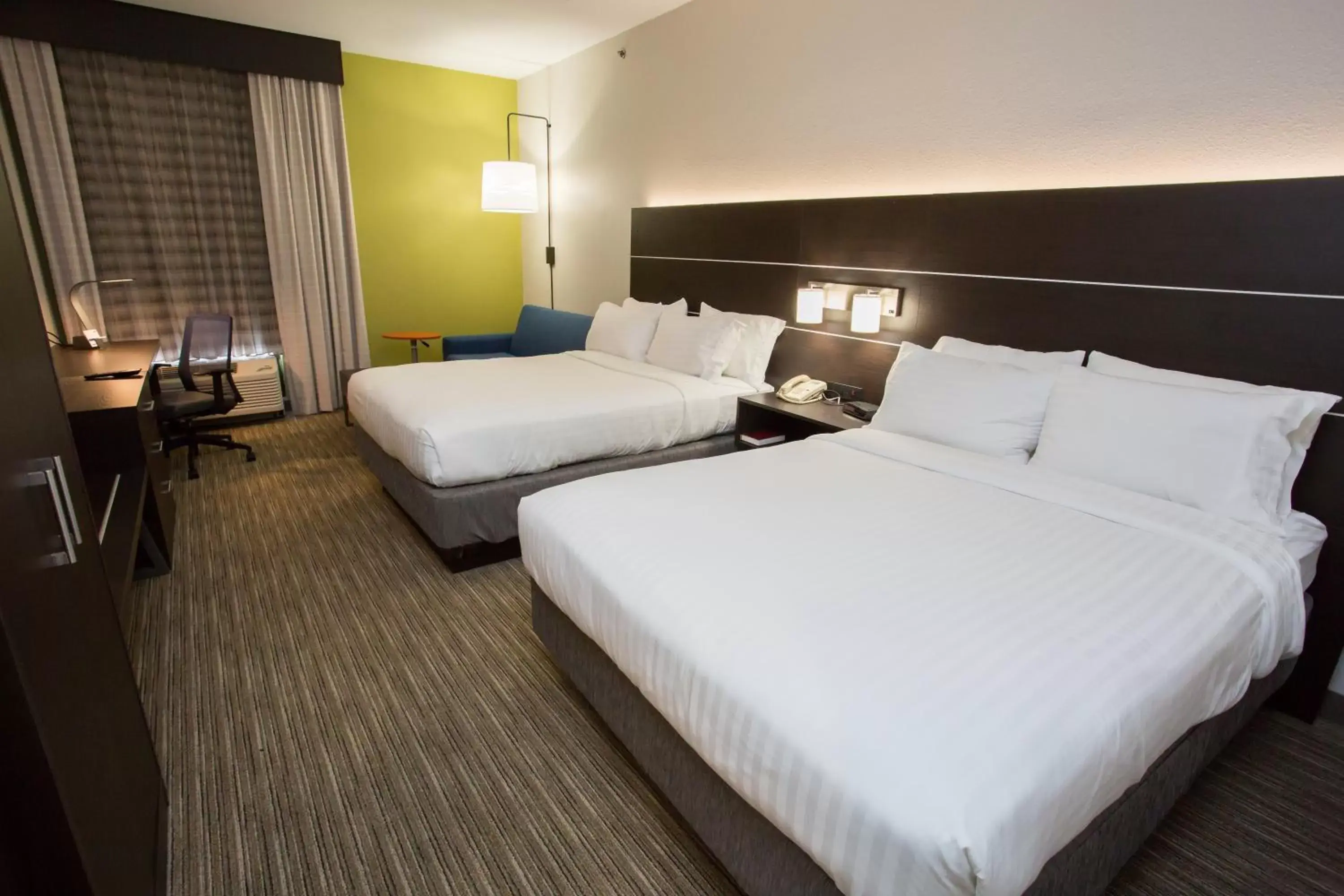 Room with Two Beds - Hearing Accessible - Non-Smoking in Holiday Inn Express Wilmington by IHG Room with Two Beds - Hearing Accessible - Non-Smoking in Holiday Inn Express Wilmington by IHG