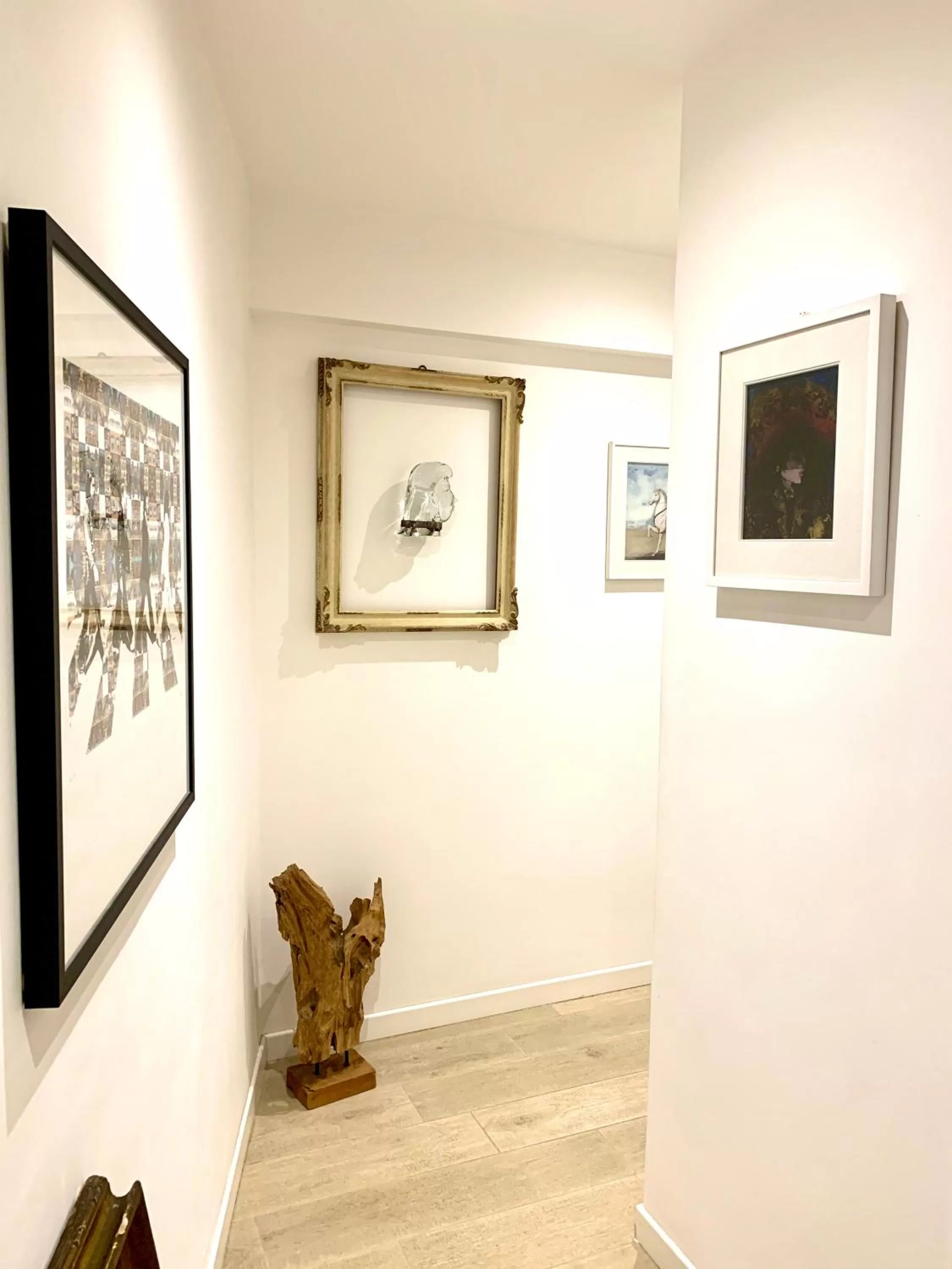 Decorative detail in B&B Fortuny