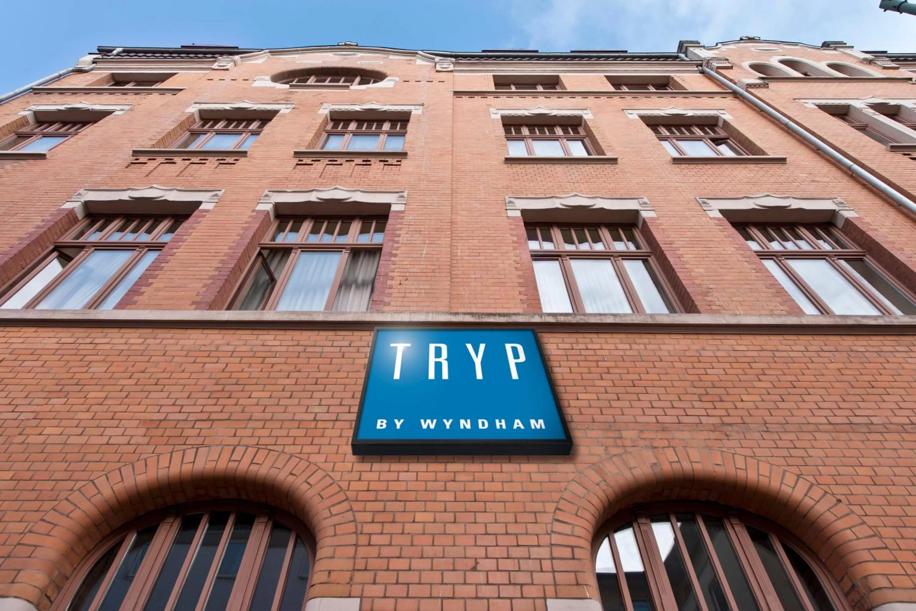 Facade/entrance in Tryp by Wyndham Kassel City Centre