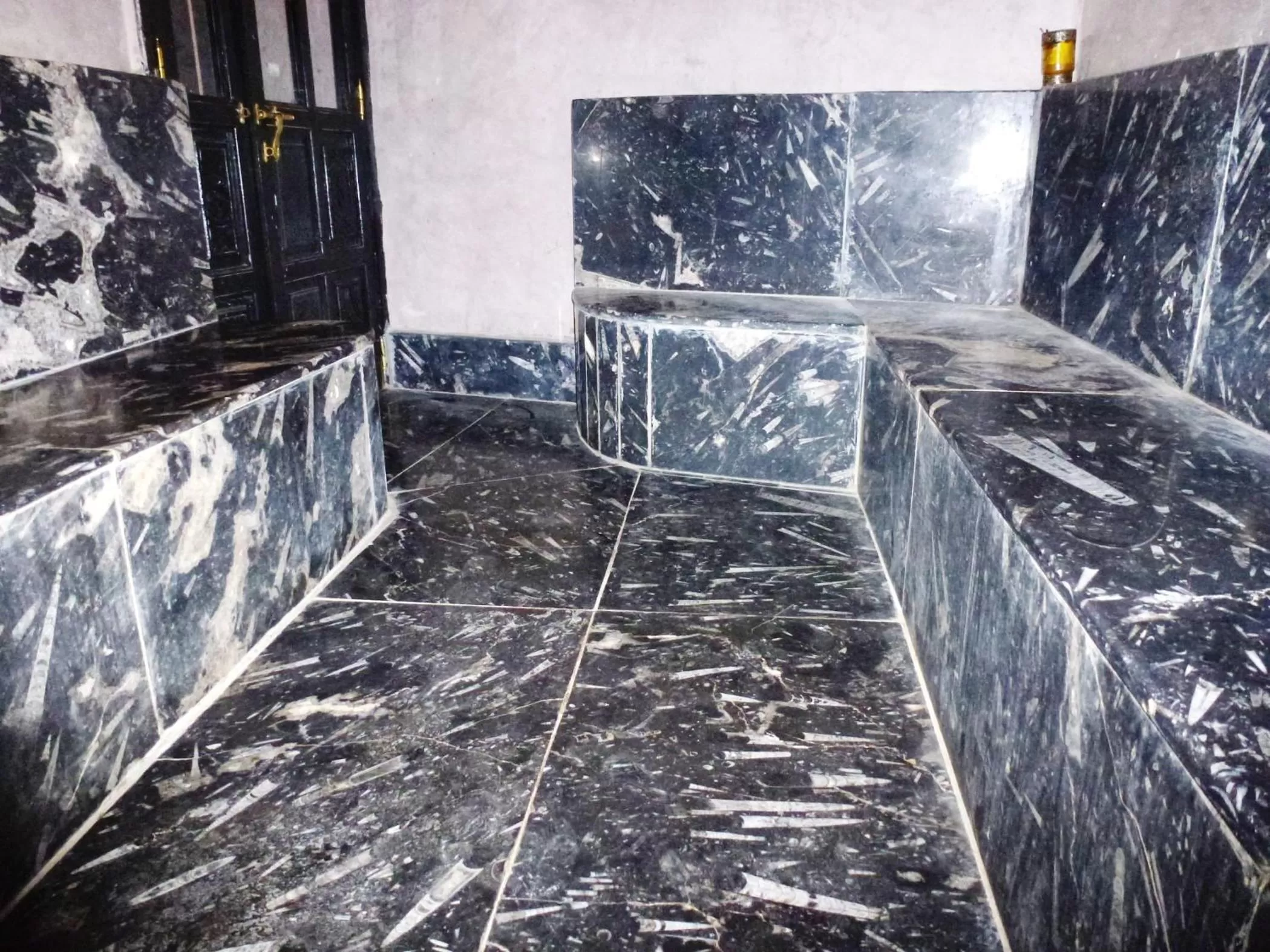 Sauna, Winter in Ryad Laârouss