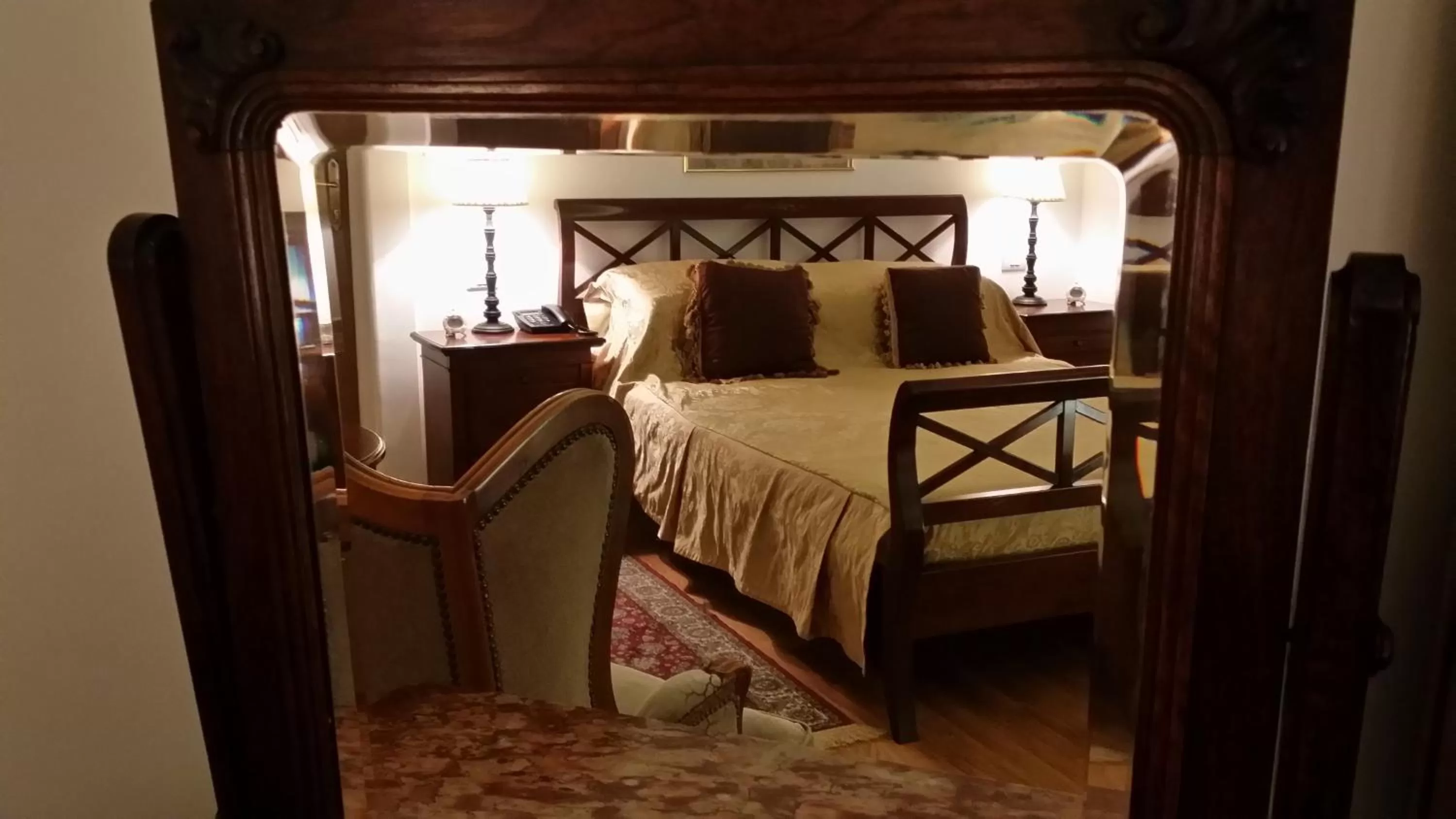 Decorative detail in Grand Boutique Hotel