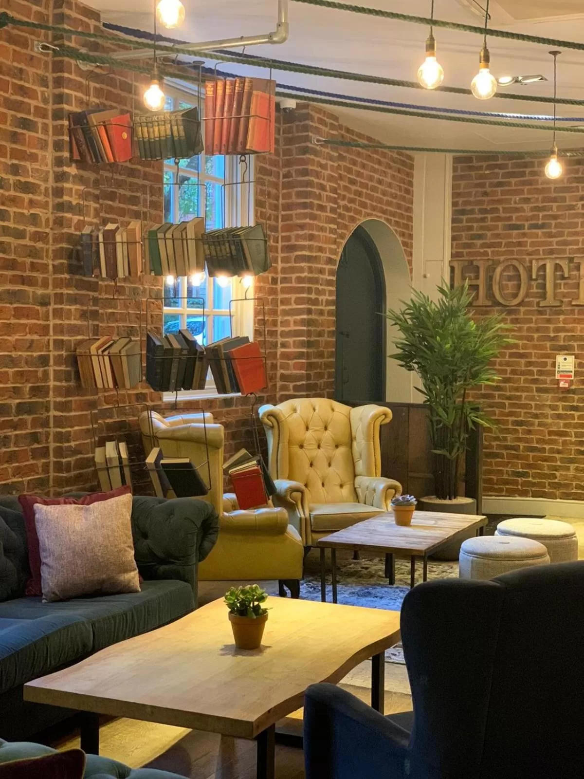 Communal lounge/ TV room in Saint Pauls House