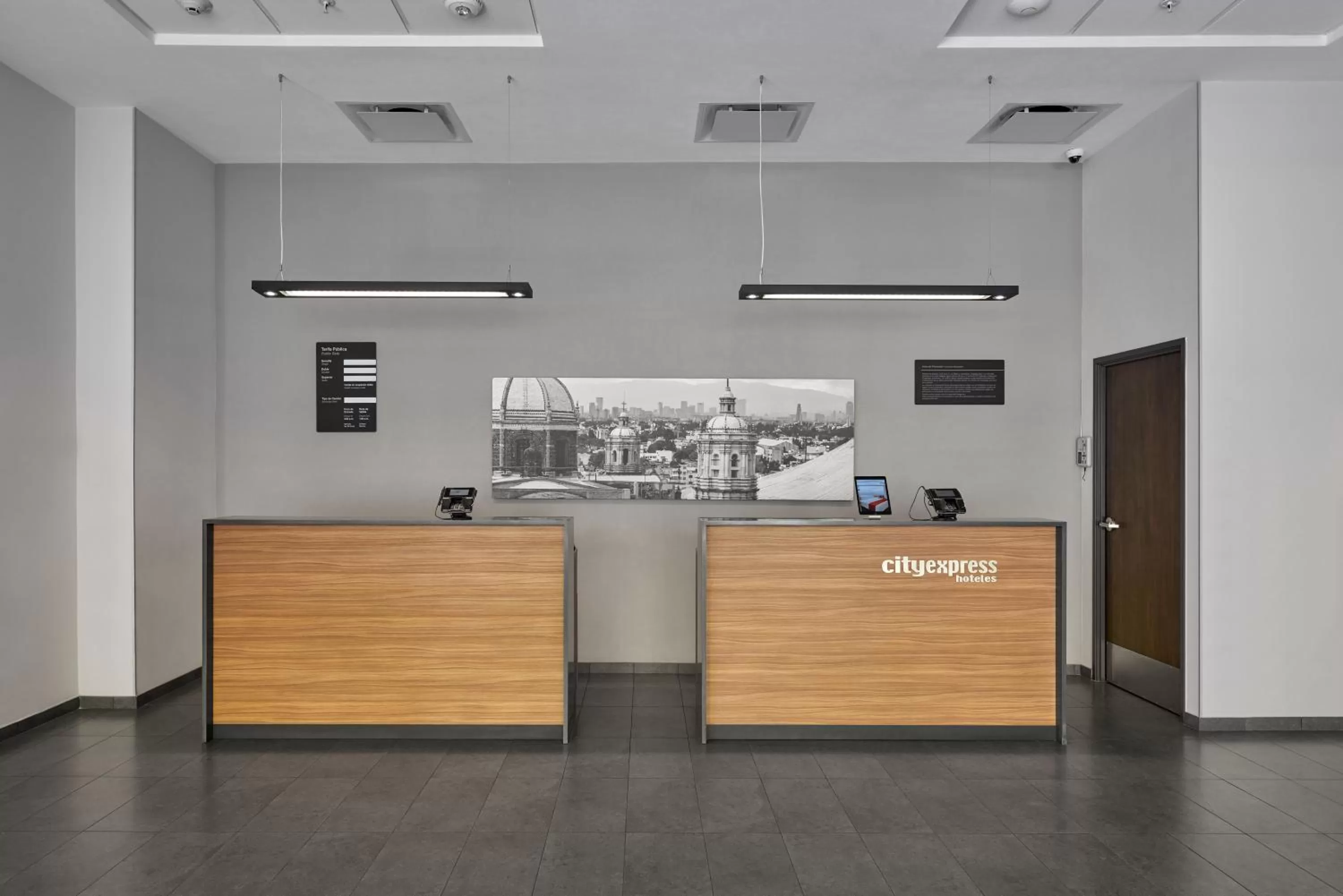 Lobby or reception in City Express by Marriott Ciudad de México La Villa