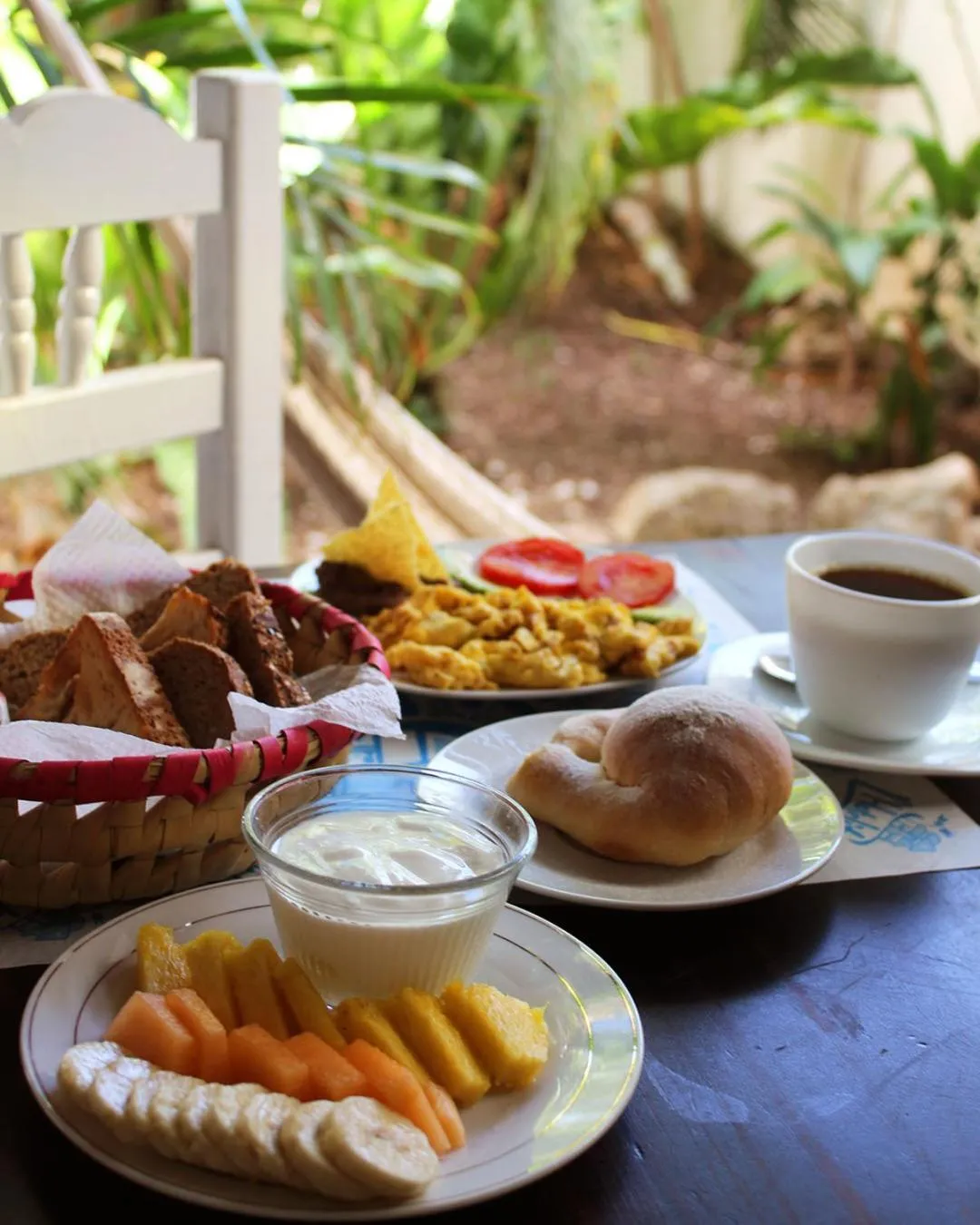 Breakfast in L hotelito