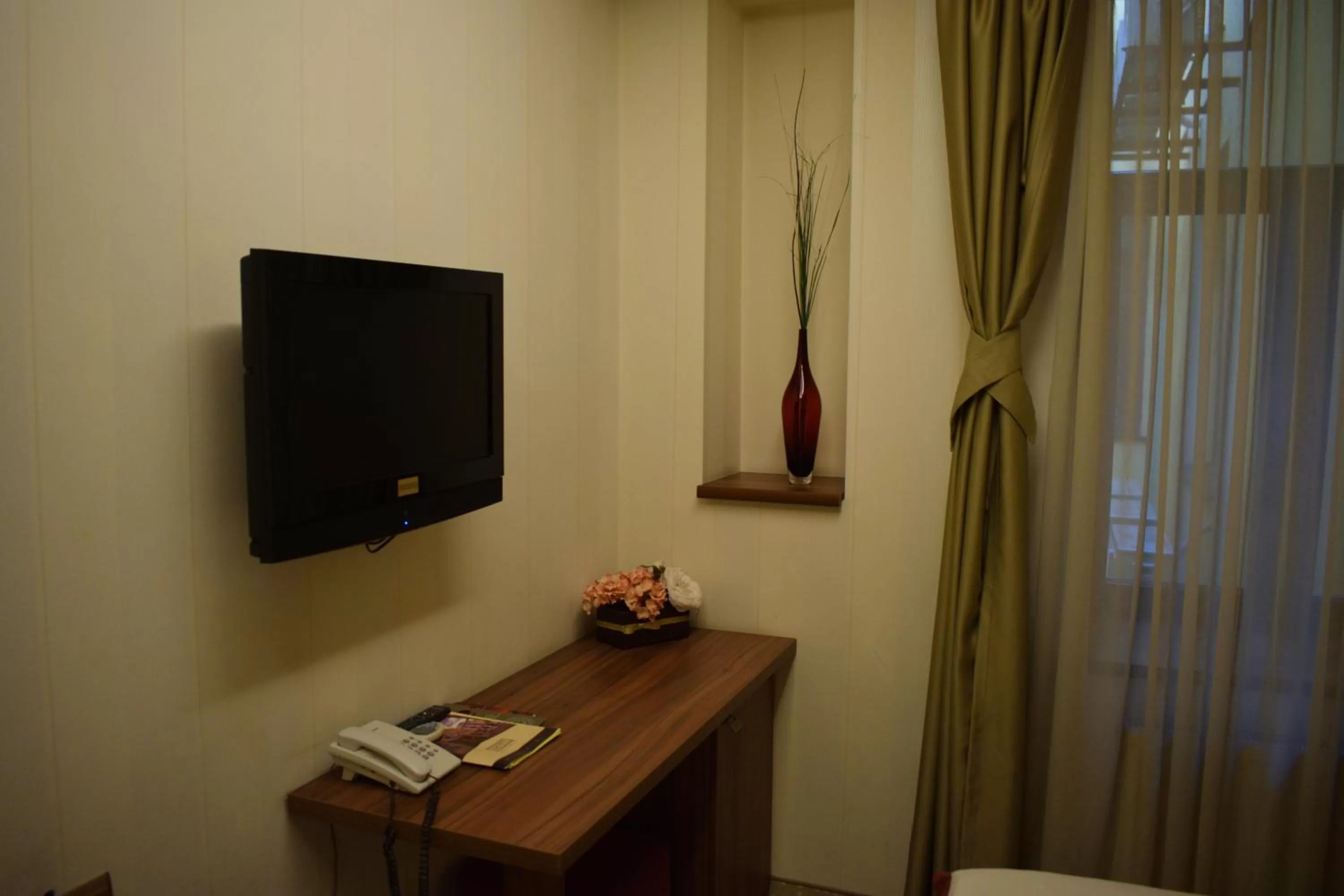 Photo of the whole room in Hotel Gott