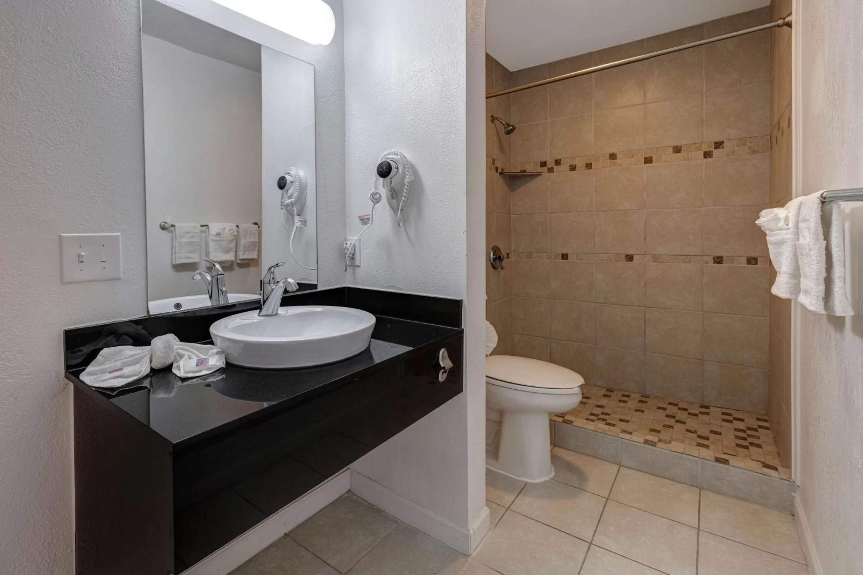 Bathroom in Motel 6-Lakeville, MN - South - Lakeville