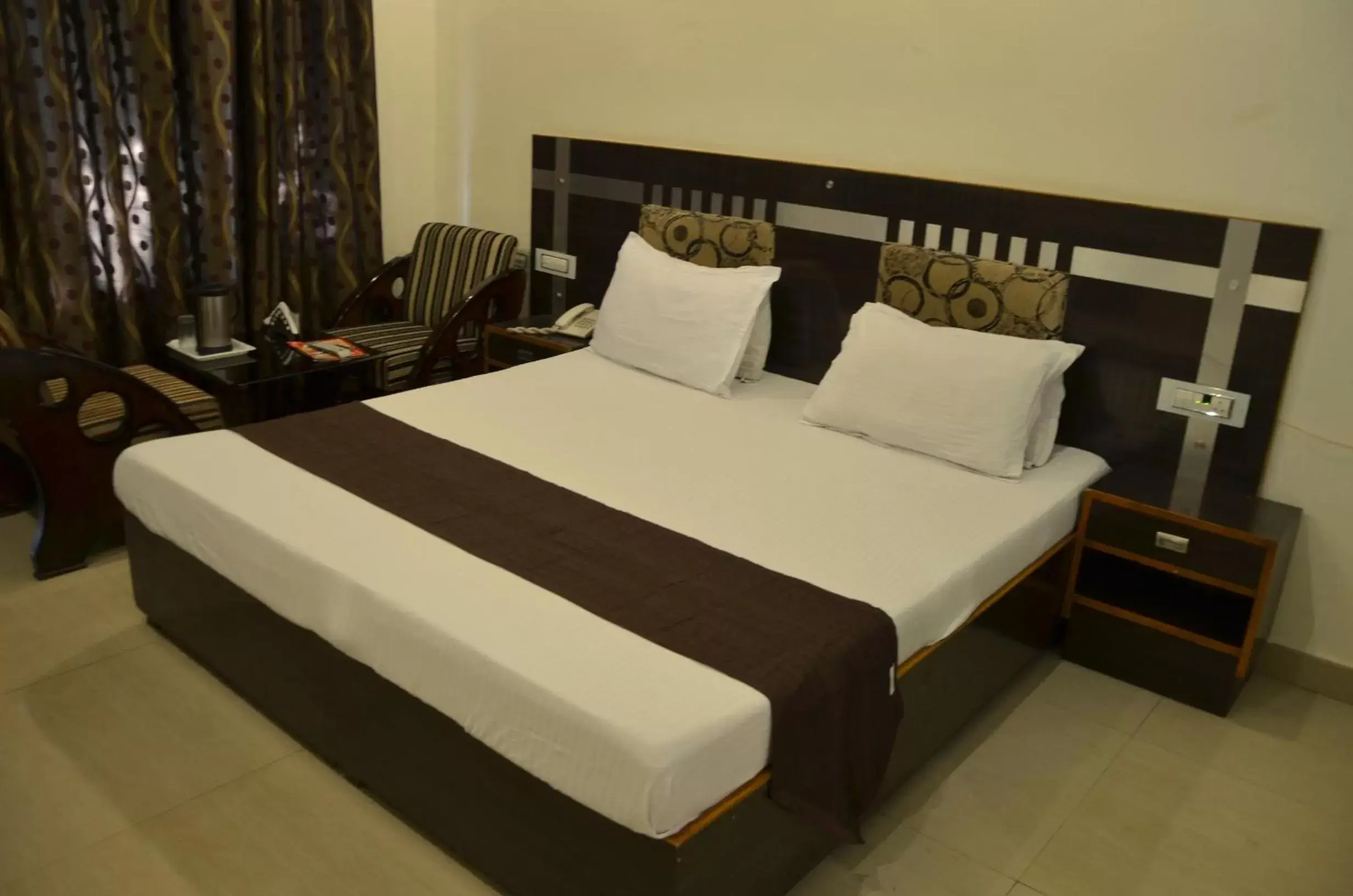 Deluxe Double or Twin Room in Hotel Citi Heights Deluxe Double or Twin Room in Hotel Citi Heights