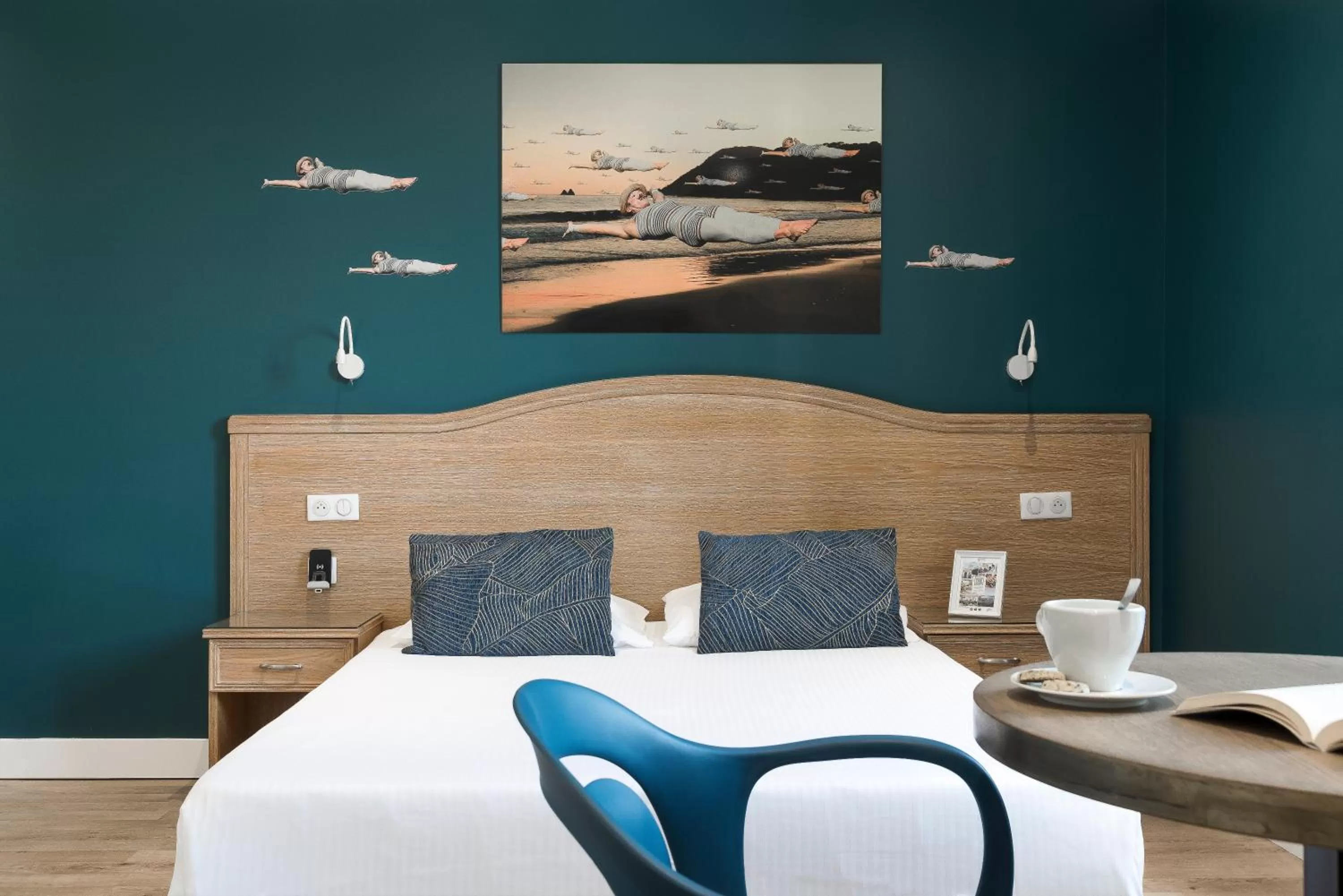 Bed in Grand Hôtel de la Gare Toulon - Boutique Hôtel