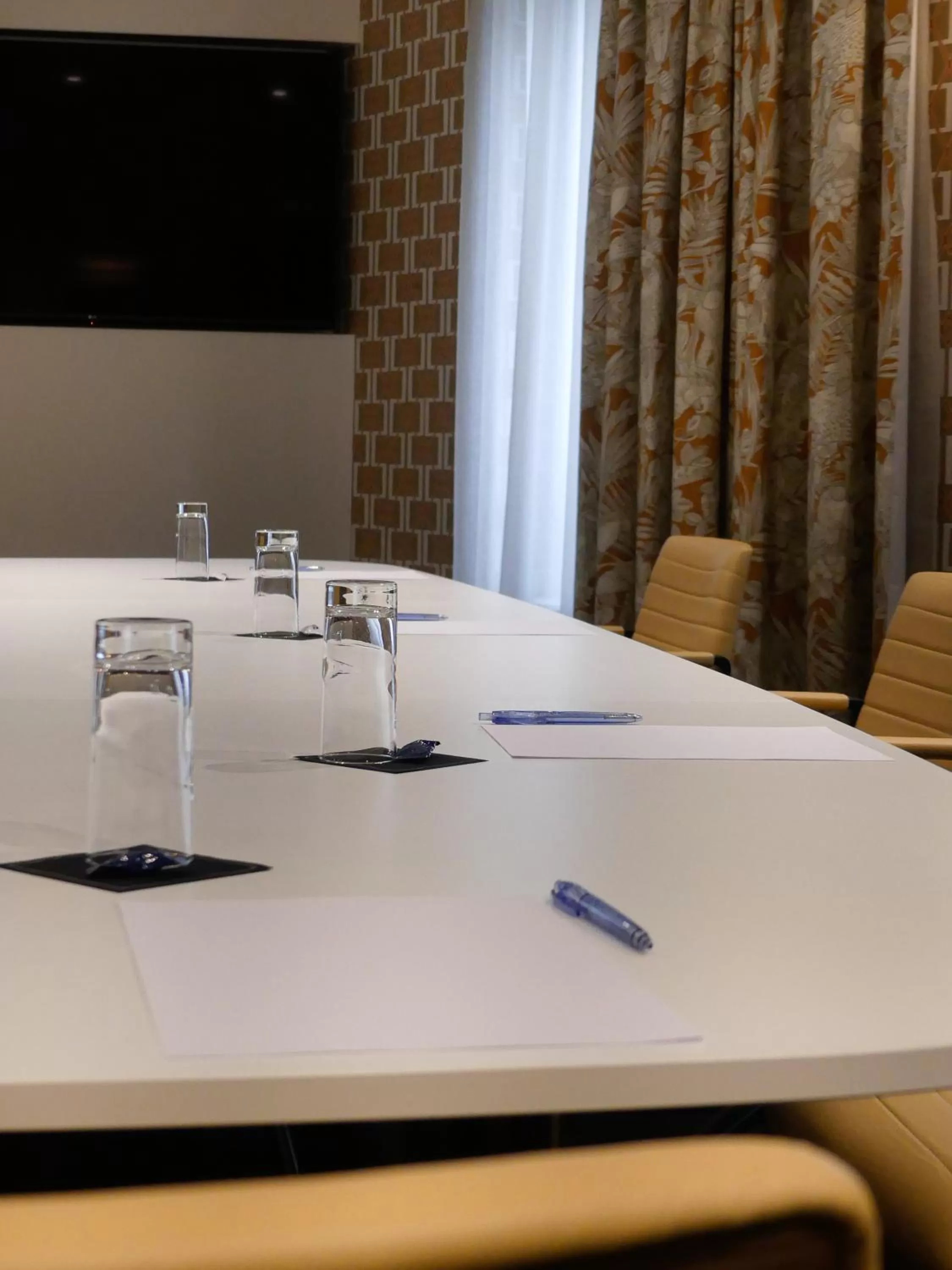 Meeting/conference room in Best Western Plus Hotel de Dieppe 1880